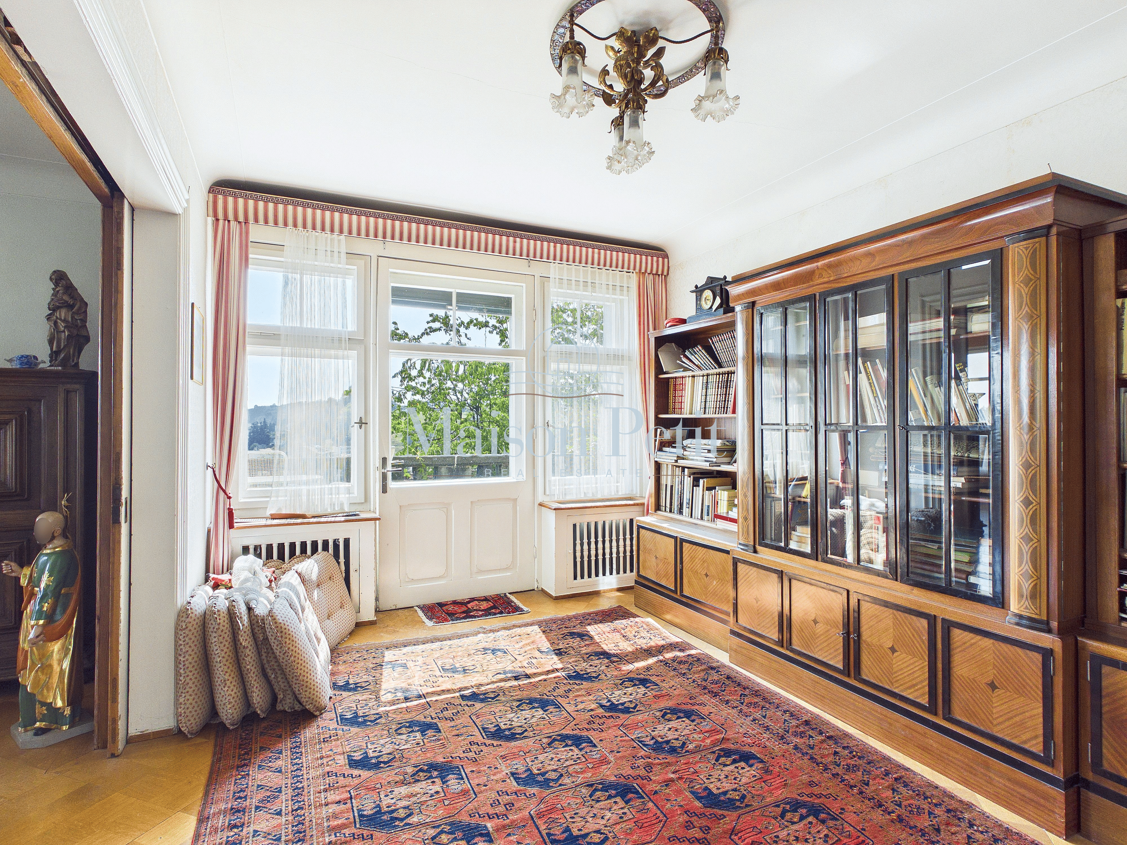 Historische 12.5-Zimmer-Villa mit grandiosem Entwicklungspotential - 3