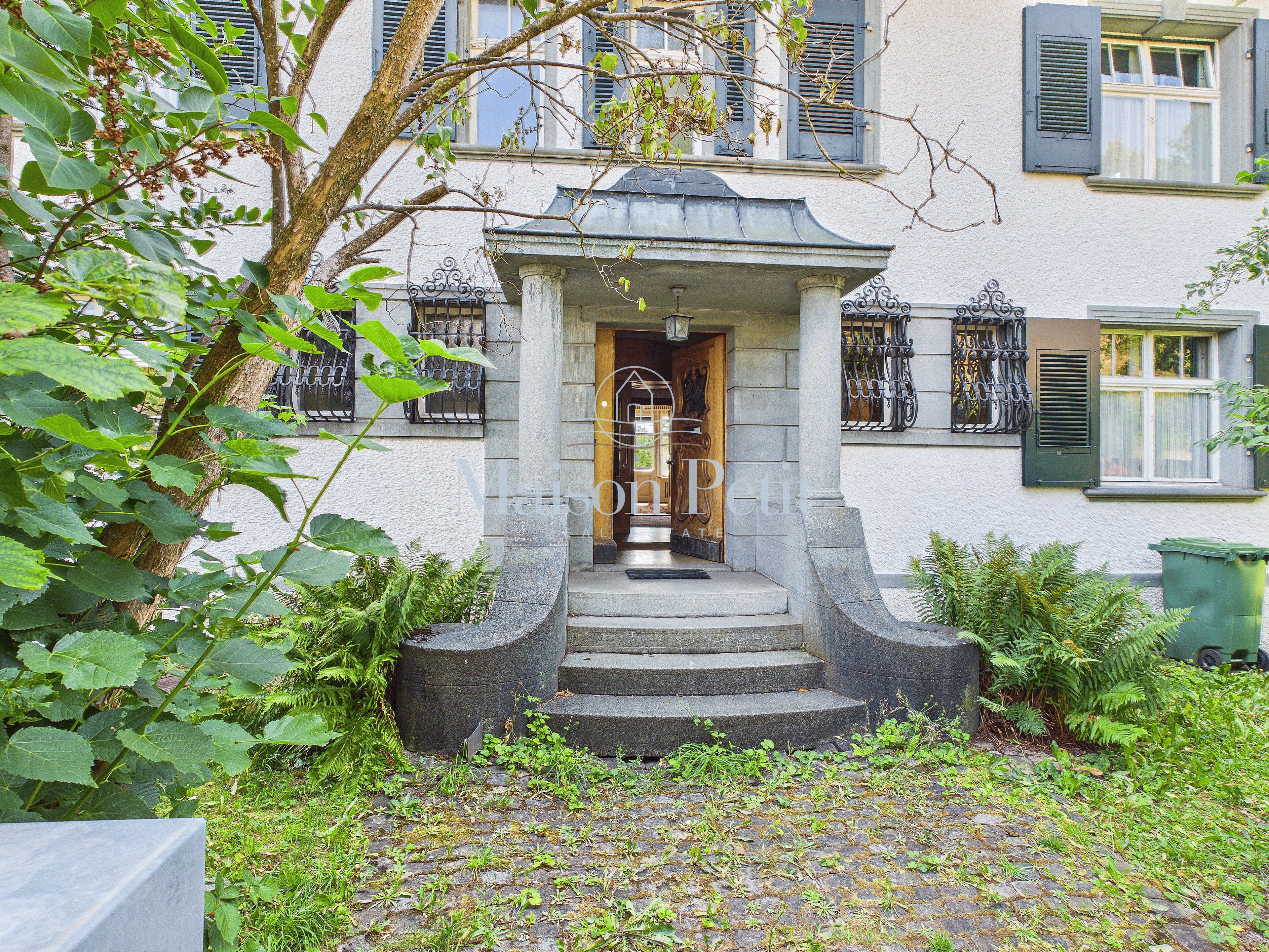 Historische 12.5-Zimmer-Villa 