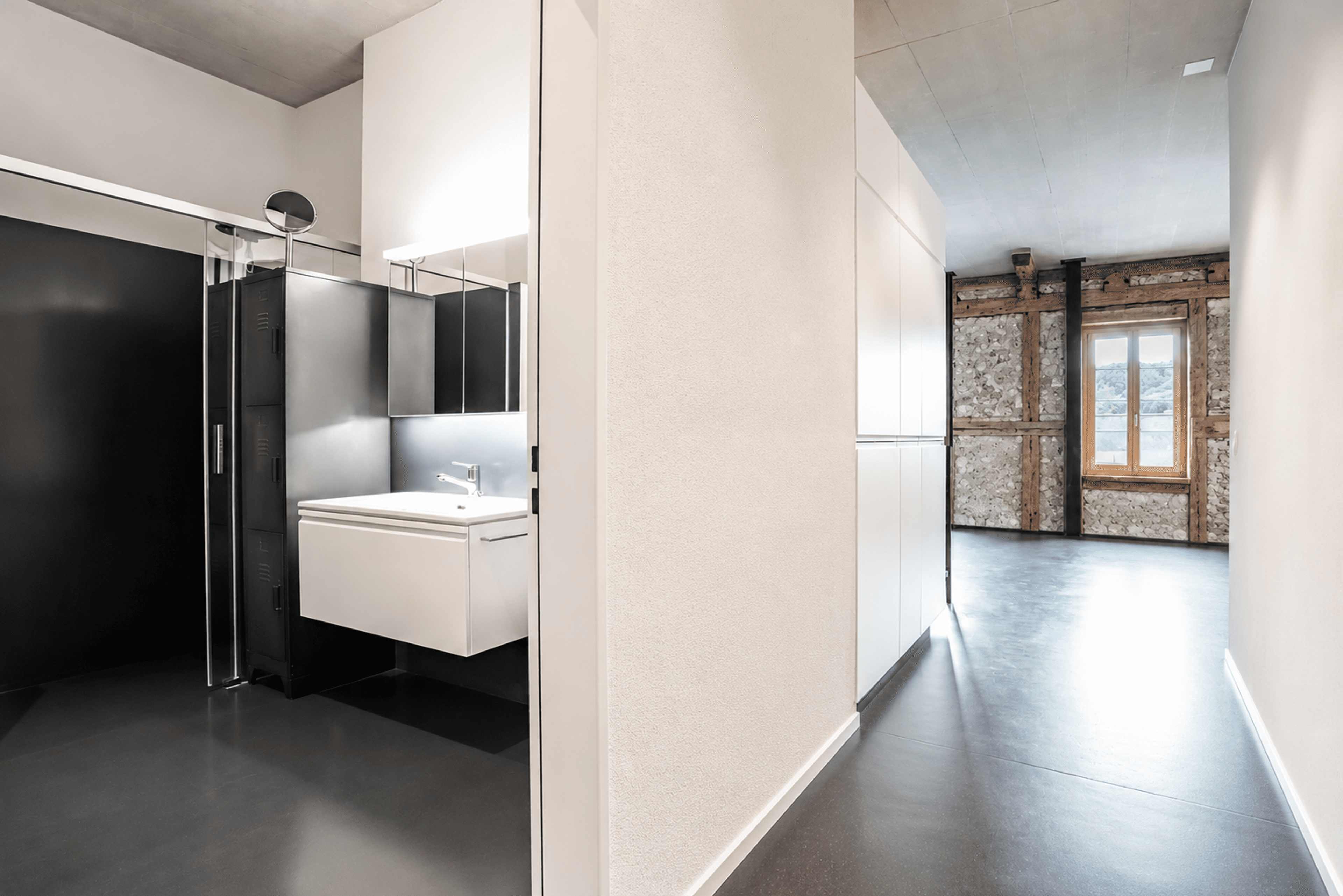 Historisches Bijou mit modernem Ausbaustandard – 2.5-Zimmer-Wohnung mit Balkon - 16