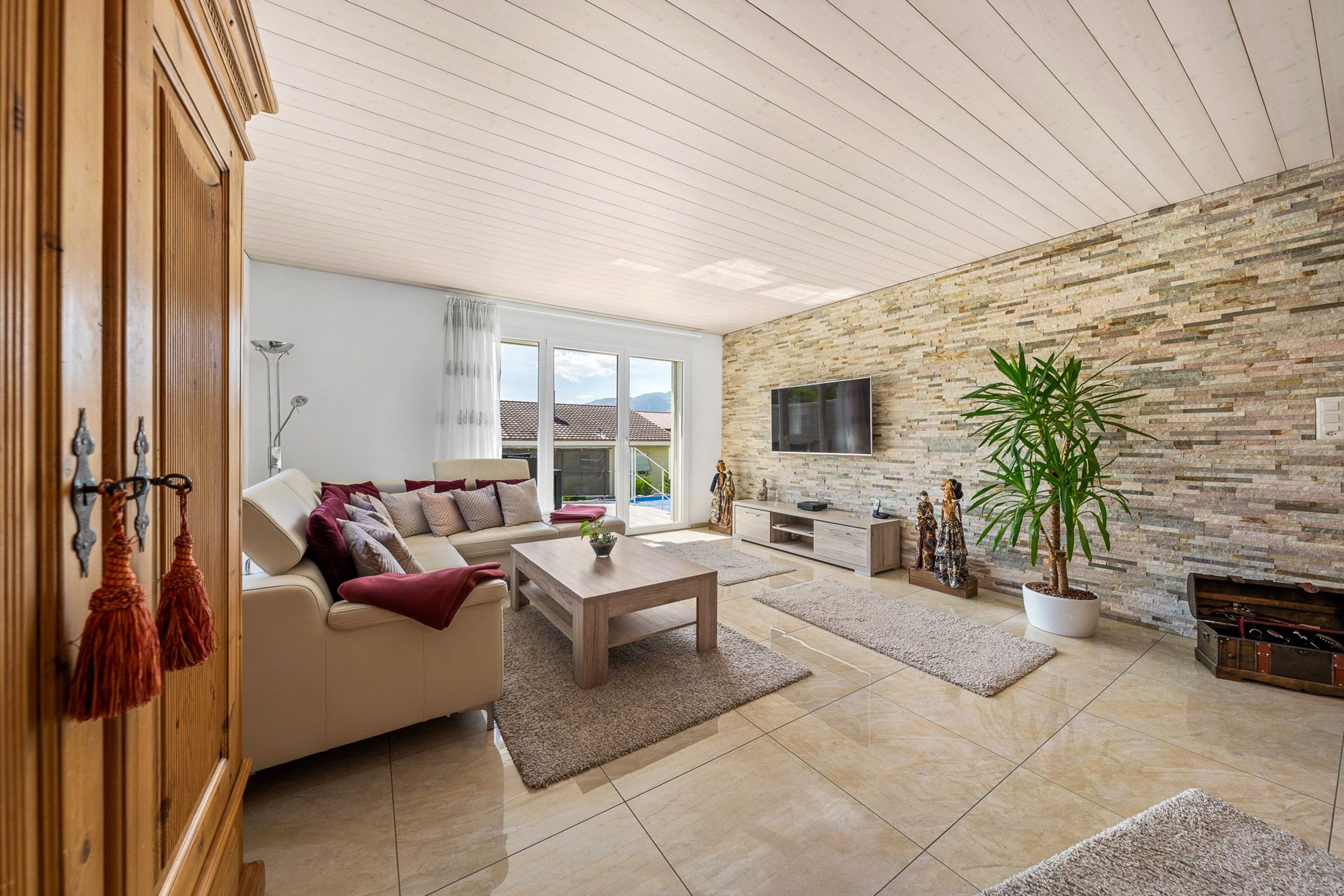 Modernisiertes 5-Zimmer-EFH mit Pool in Langendorf kaufen - 5