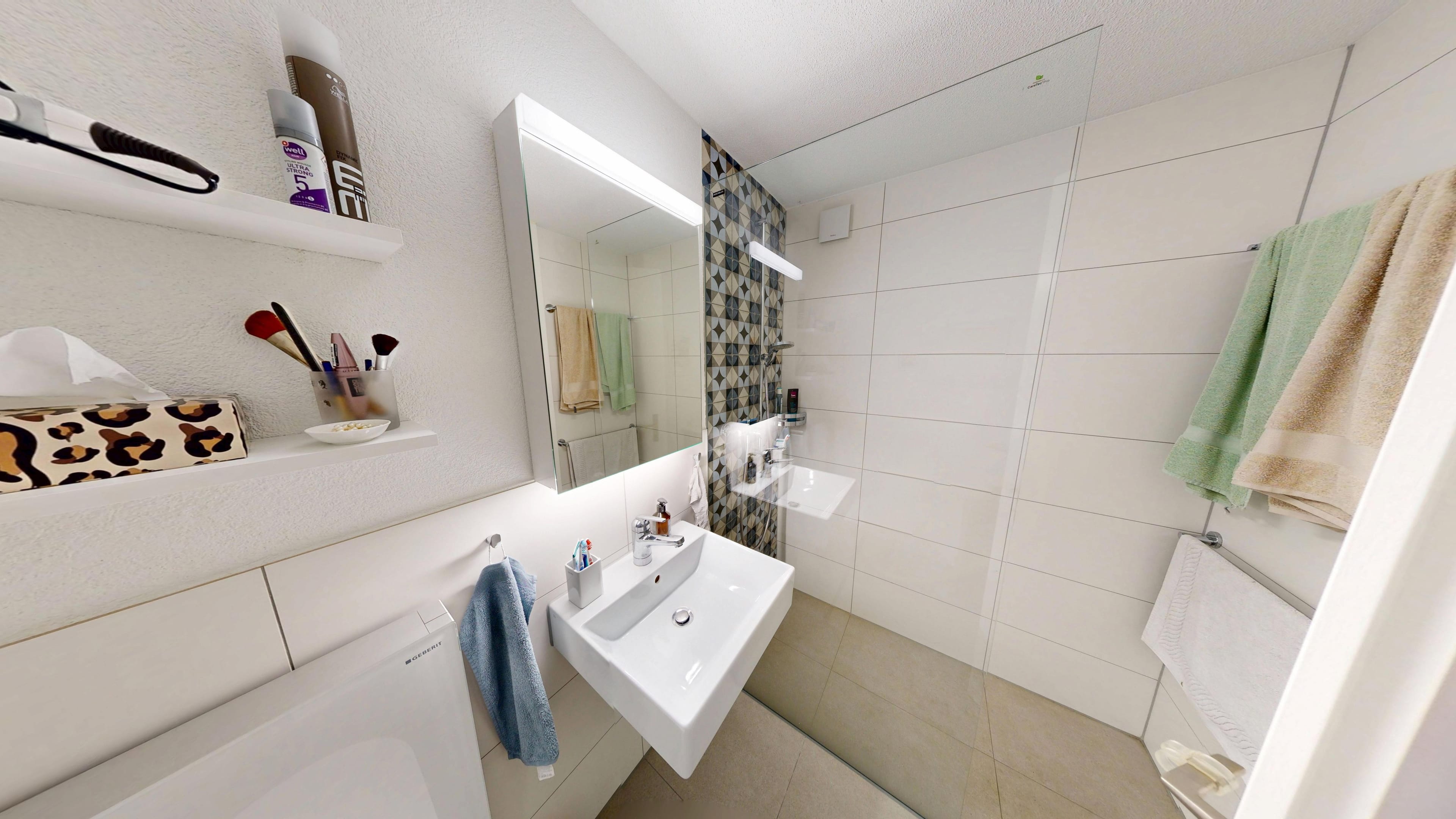 2.5-Zimmer-Wohnung mit Seesicht in Gunten - 10