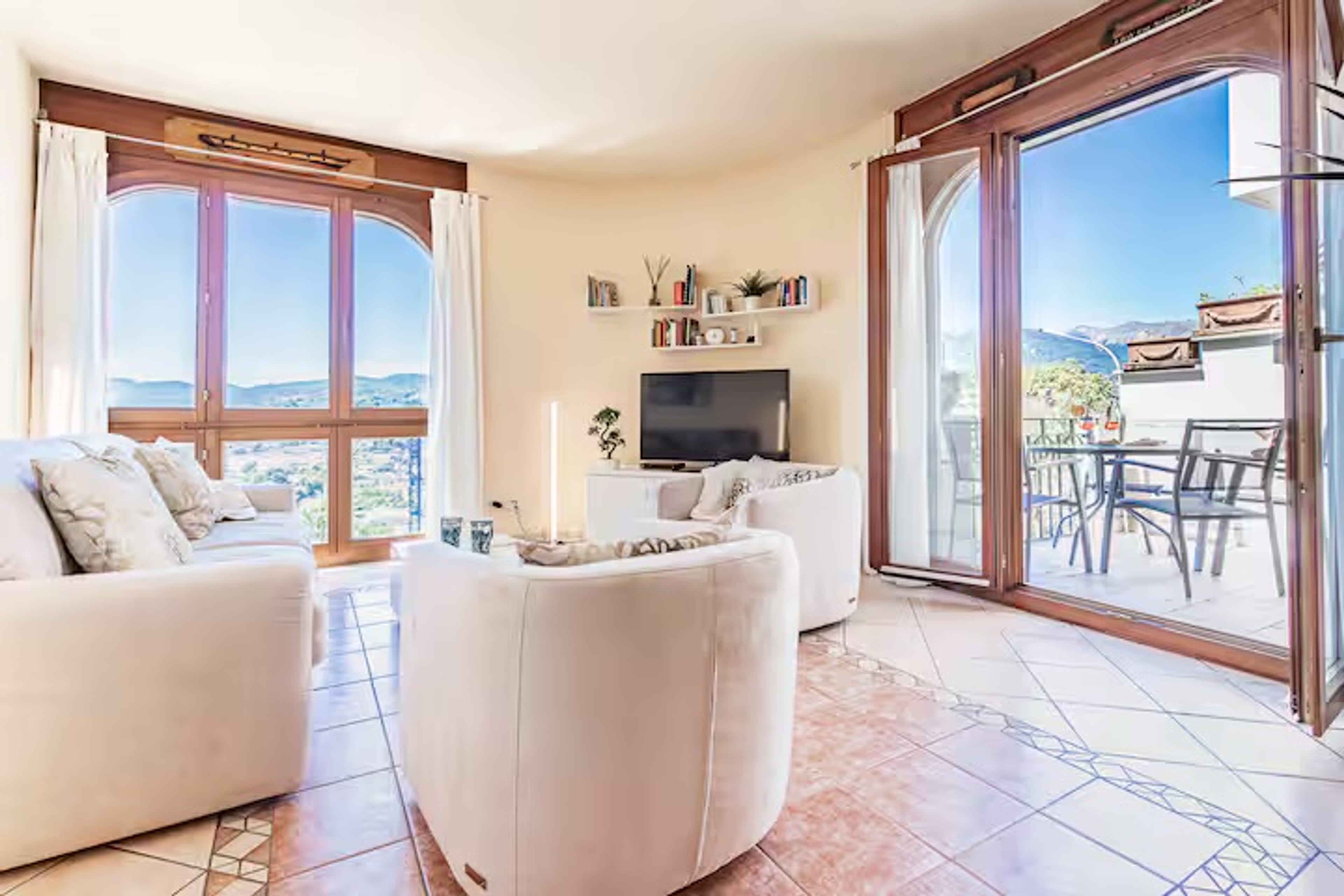 2.5-Zimmer Terrassenwohnung mit Seesicht in Ruvigliana kaufen - 2
