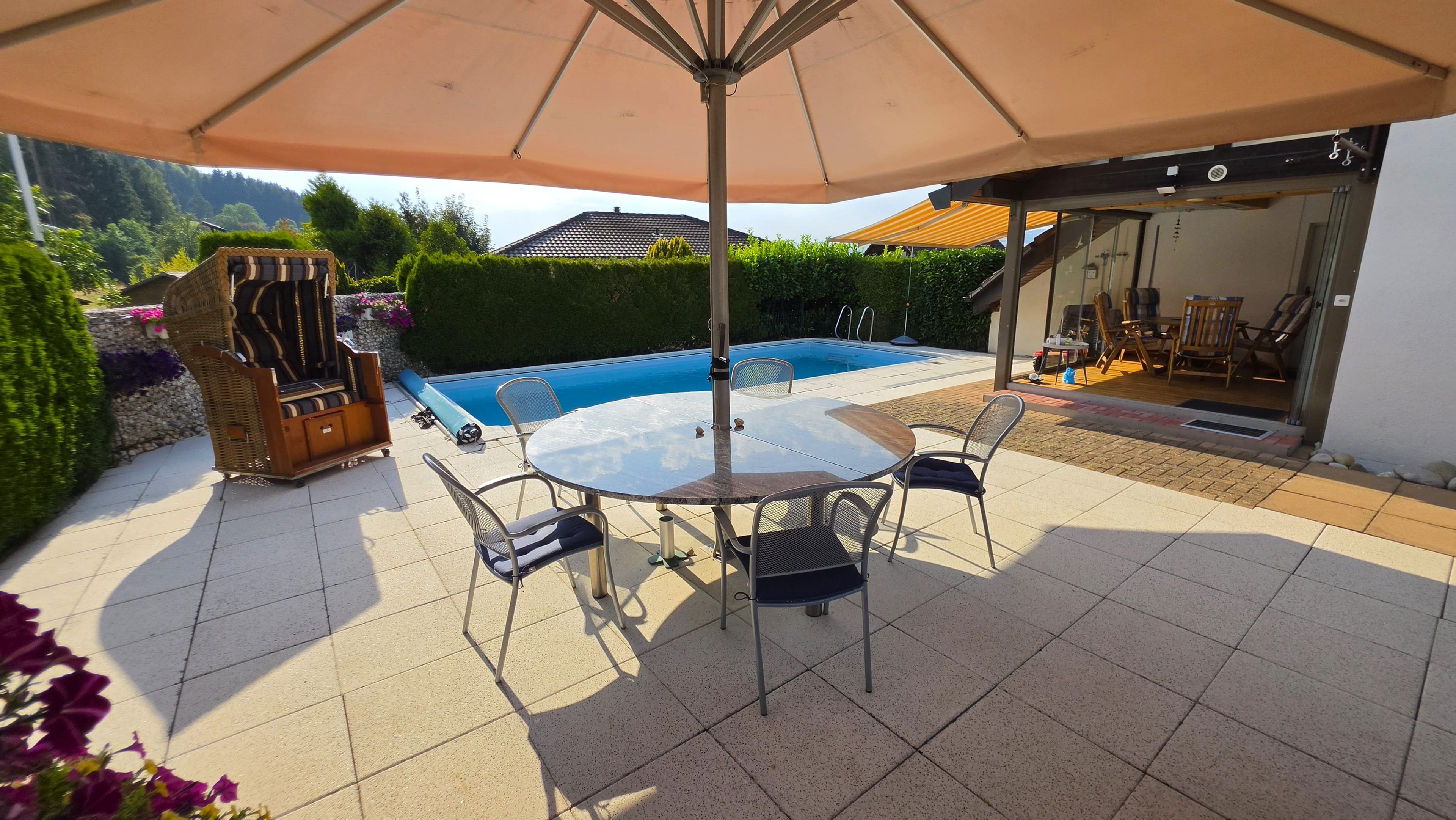 6.5-Zi.-Einfamilienhaus mit Pool in Leibstadt kaufen - 18