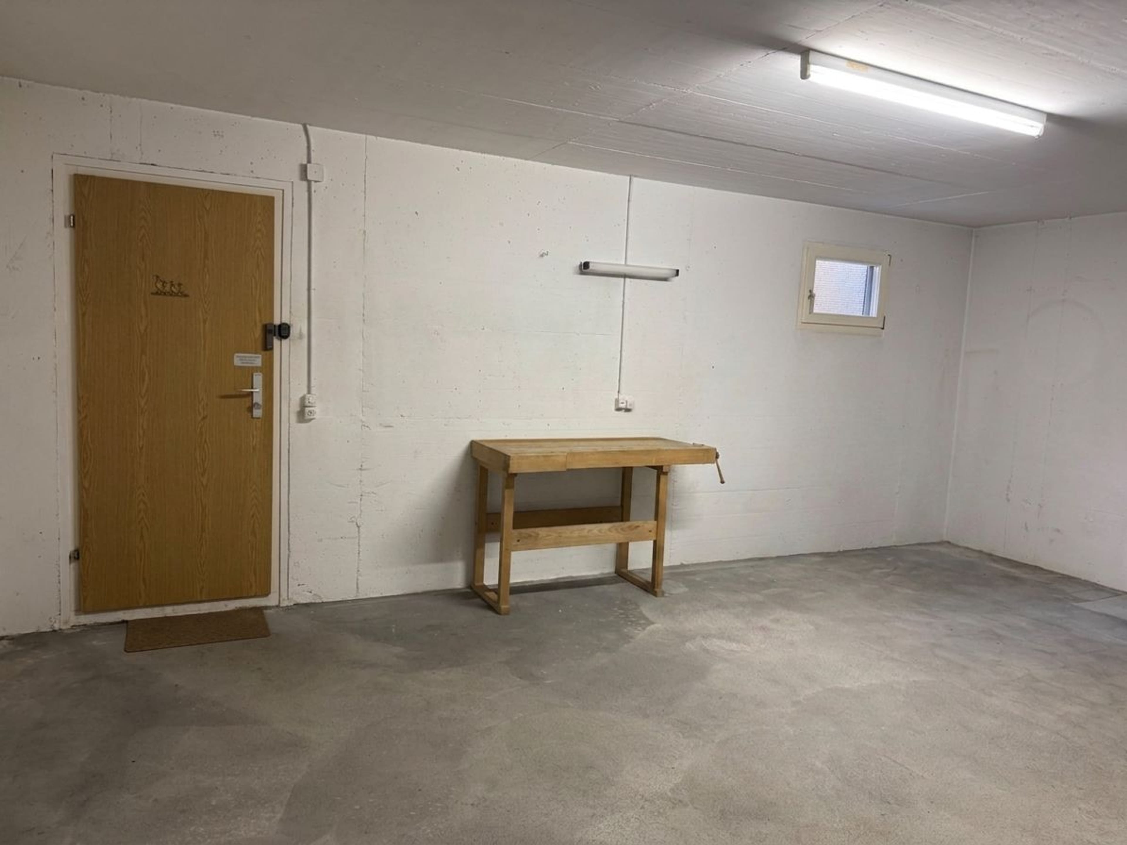 5.5-Zimmer-Reiheneckhaus mit Garten in Adligenswil mieten - 27