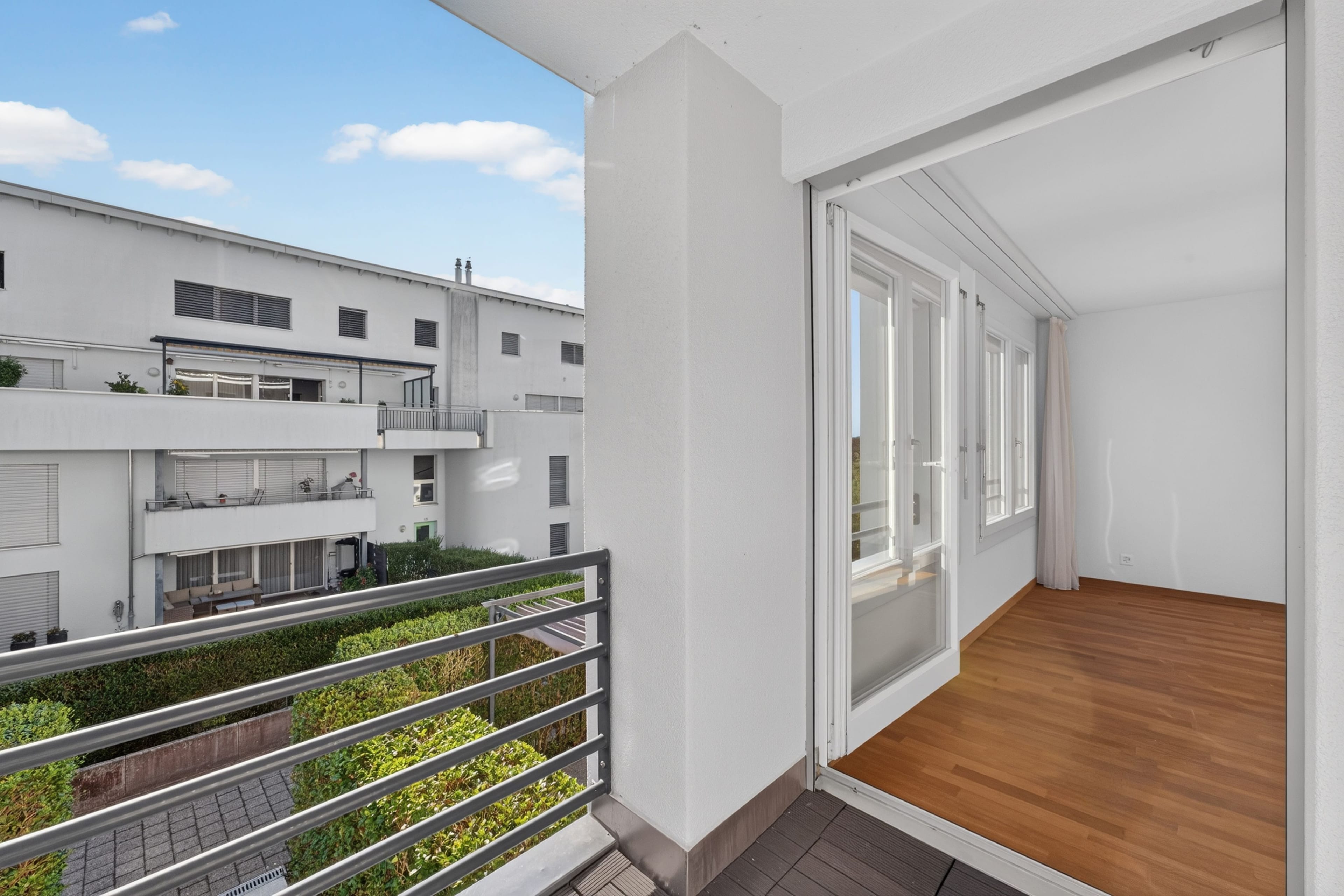 Wohnen wie im Einfamilienhaus – exklusive 5.5-Zimmer-Garten-Maisonette mit sonnigem Privatgarten - 7