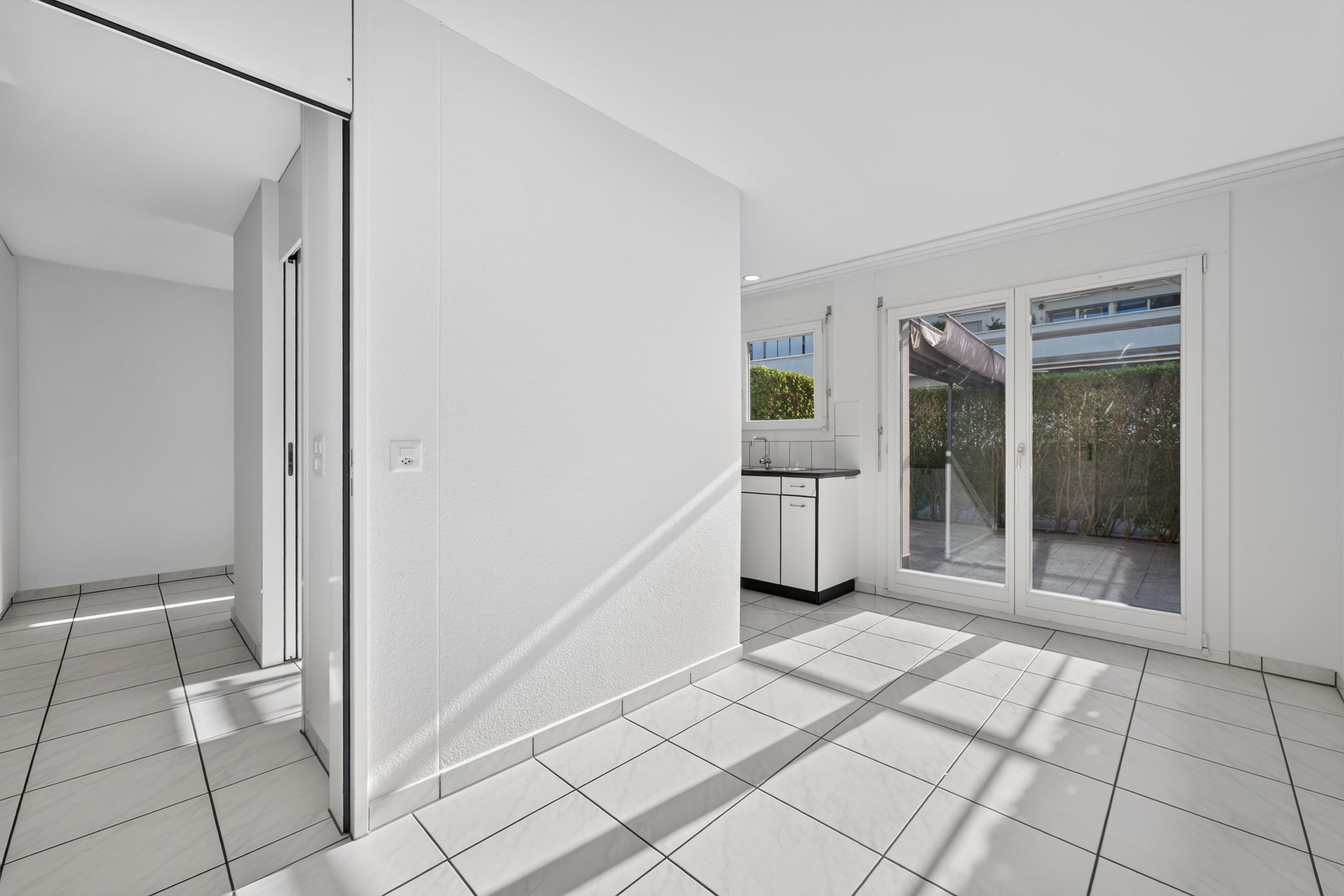 Wohnen wie im Einfamilienhaus – exklusive 5.5-Zimmer-Garten-Maisonette mit sonnigem Privatgarten - 4