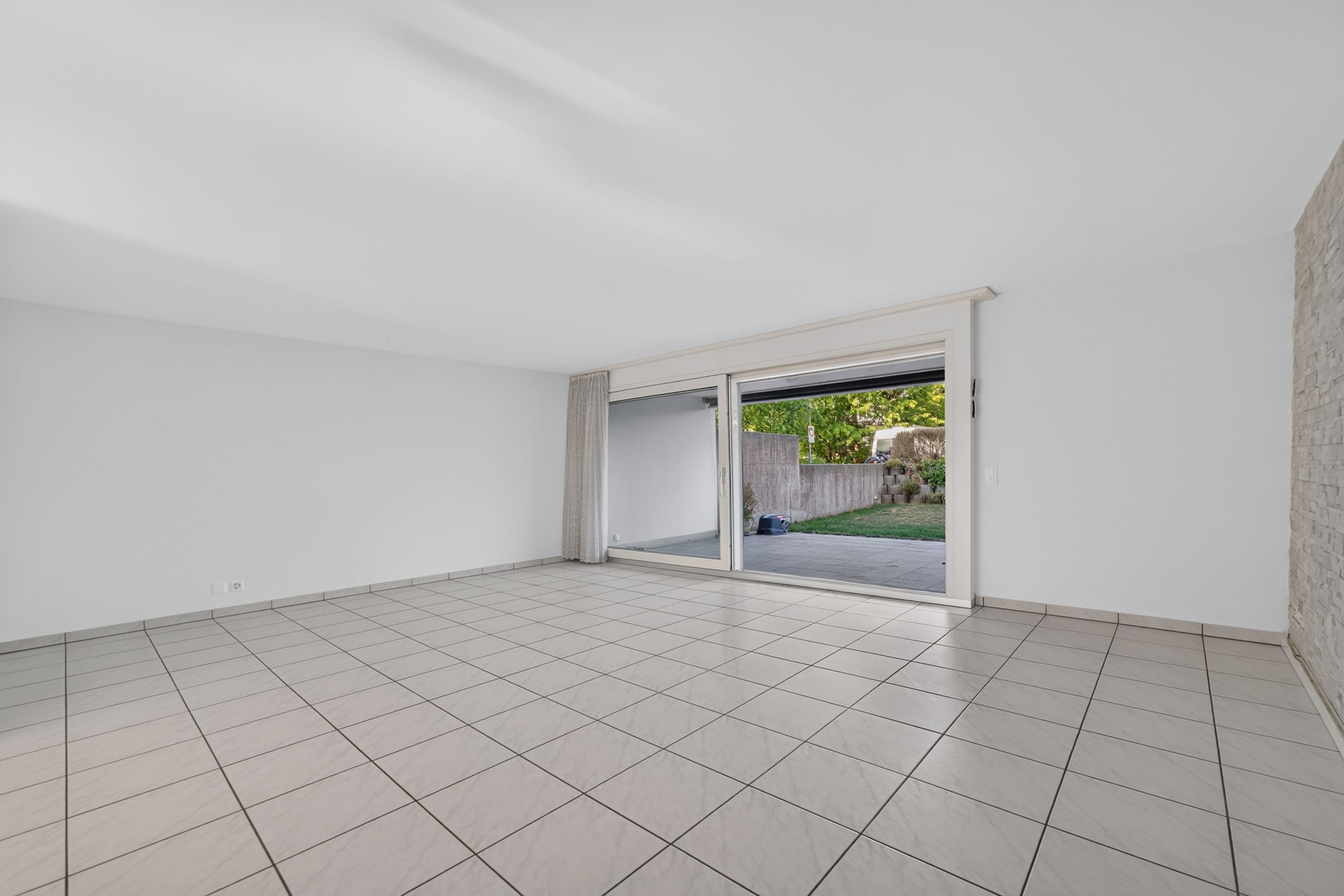 Wohnen wie im Einfamilienhaus – exklusive 5.5-Zimmer-Garten-Maisonette mit sonnigem Privatgarten - 5