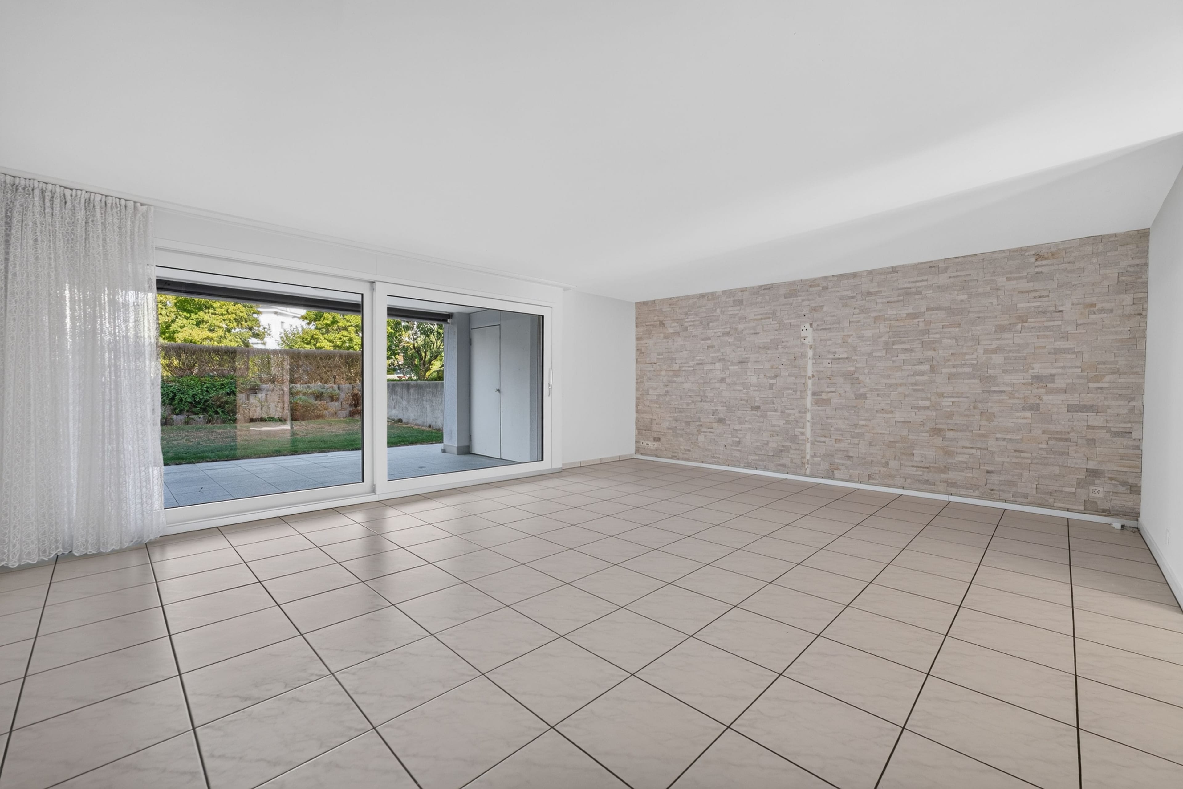 Wohnen wie im Einfamilienhaus – exklusive 5.5-Zimmer-Garten-Maisonette mit sonnigem Privatgarten - 15