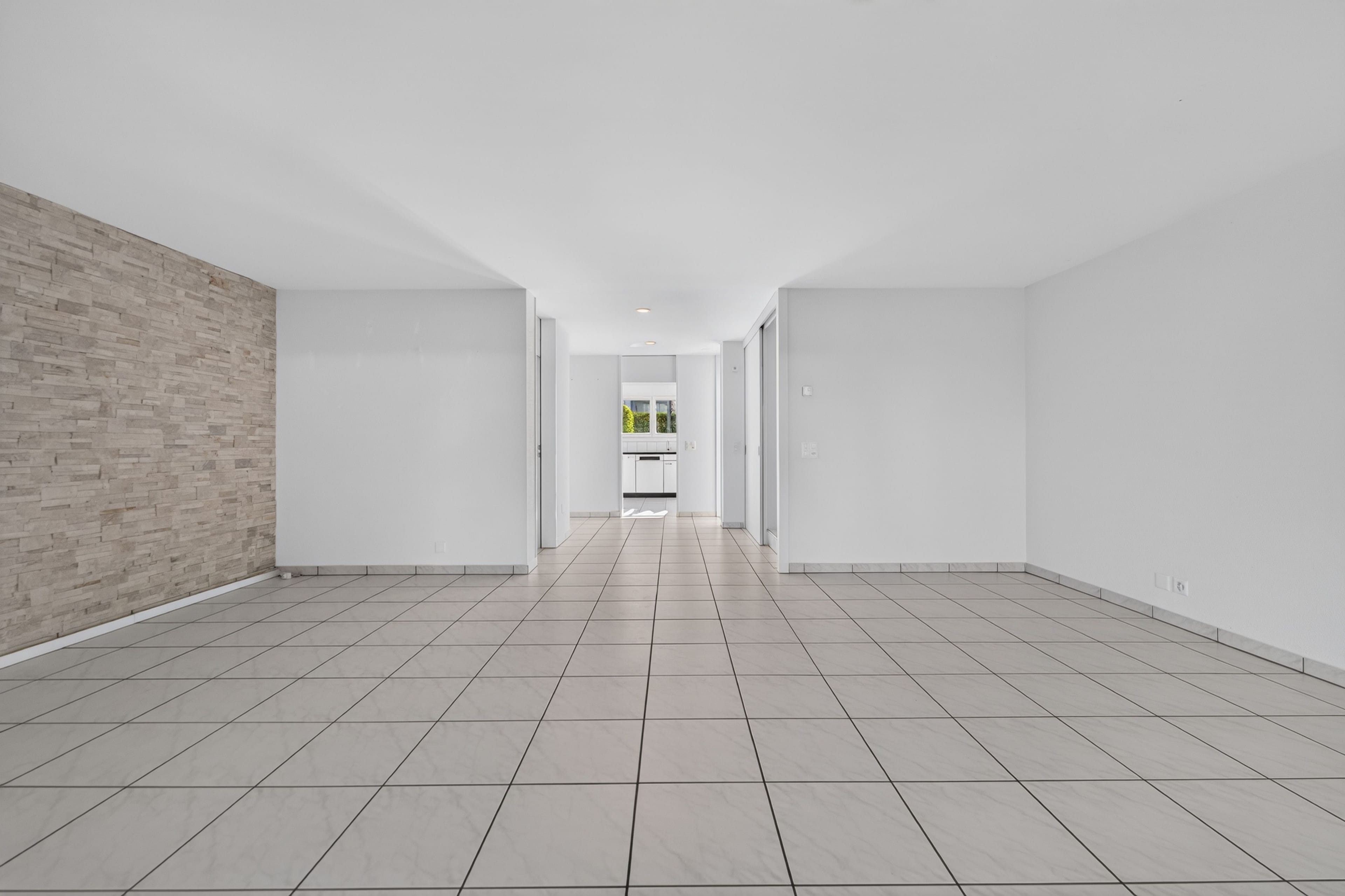 Wohnen wie im Einfamilienhaus – exklusive 5.5-Zimmer-Garten-Maisonette mit sonnigem Privatgarten - 19