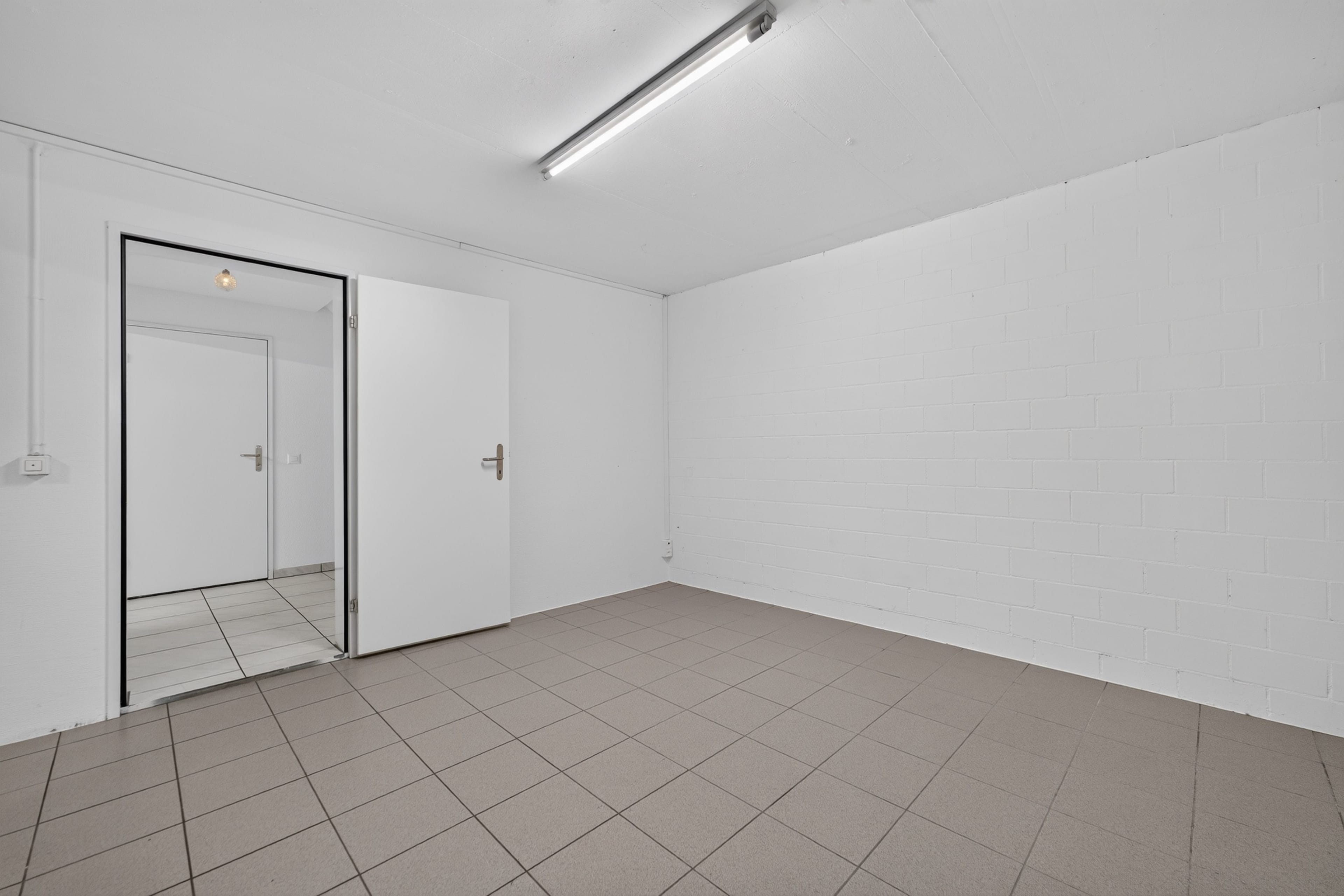 Wohnen wie im Einfamilienhaus – exklusive 5.5-Zimmer-Garten-Maisonette mit sonnigem Privatgarten - 41