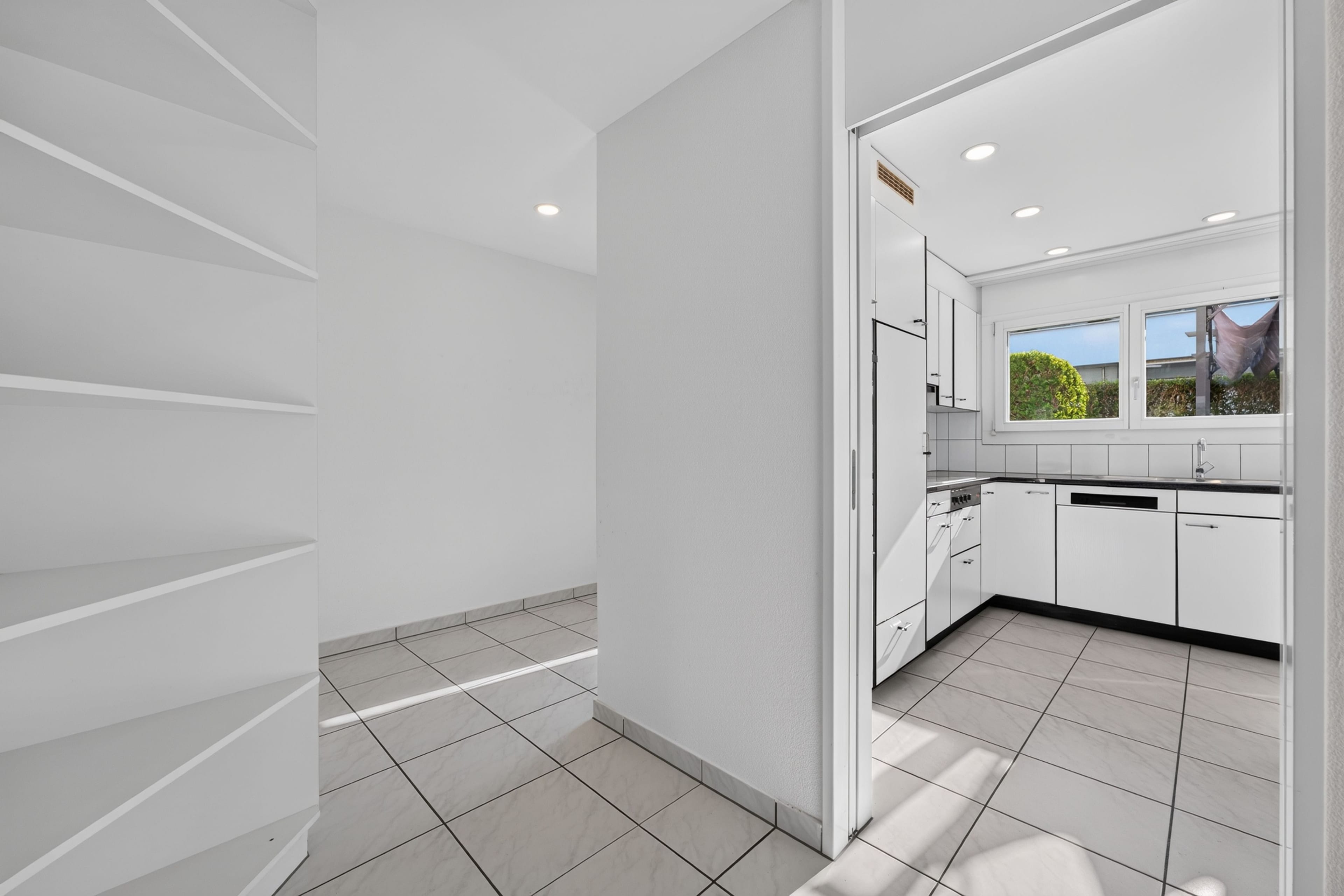 Wohnen wie im Einfamilienhaus – exklusive 5.5-Zimmer-Garten-Maisonette mit sonnigem Privatgarten - 14