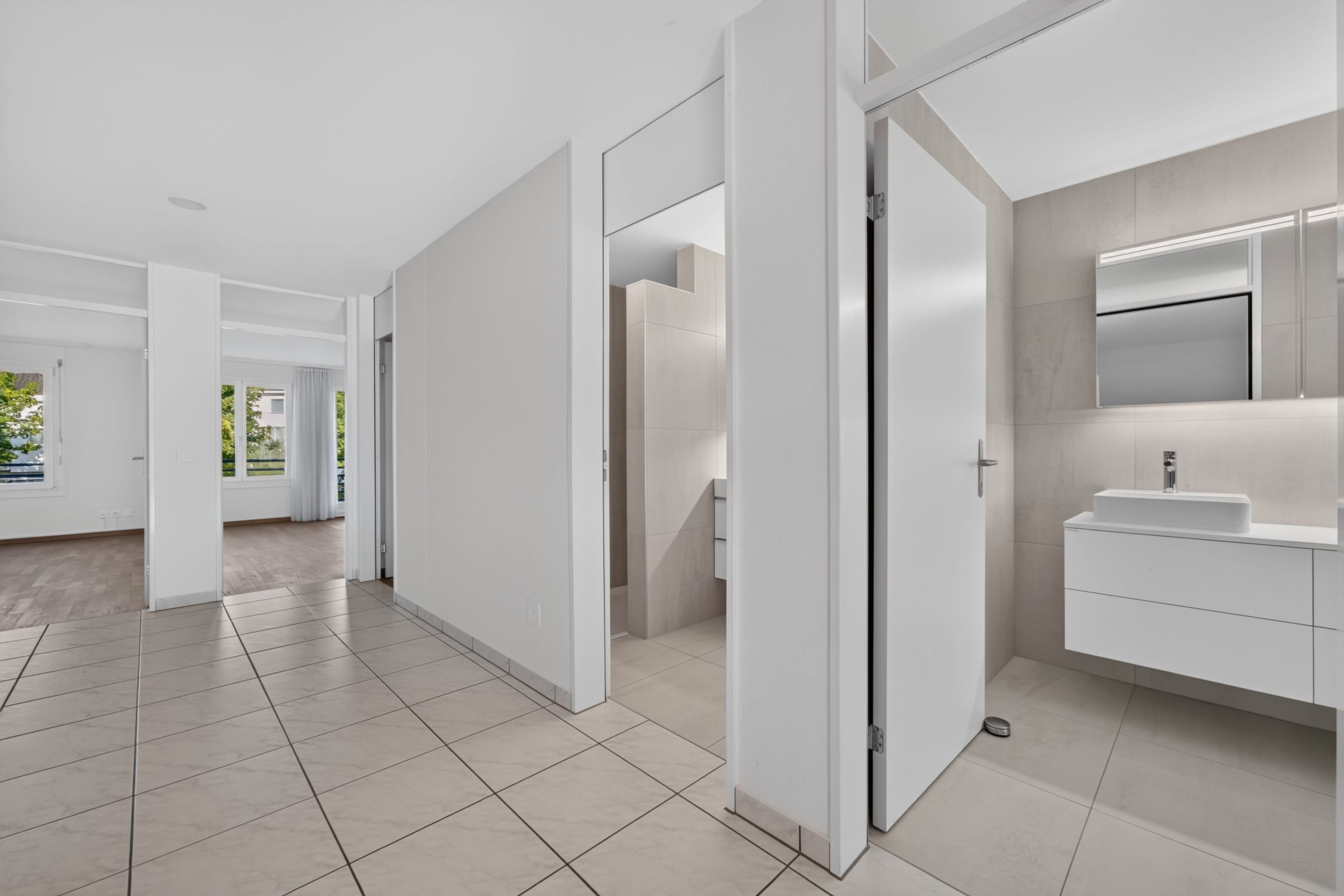 Wohnen wie im Einfamilienhaus – exklusive 5.5-Zimmer-Garten-Maisonette mit sonnigem Privatgarten - 35