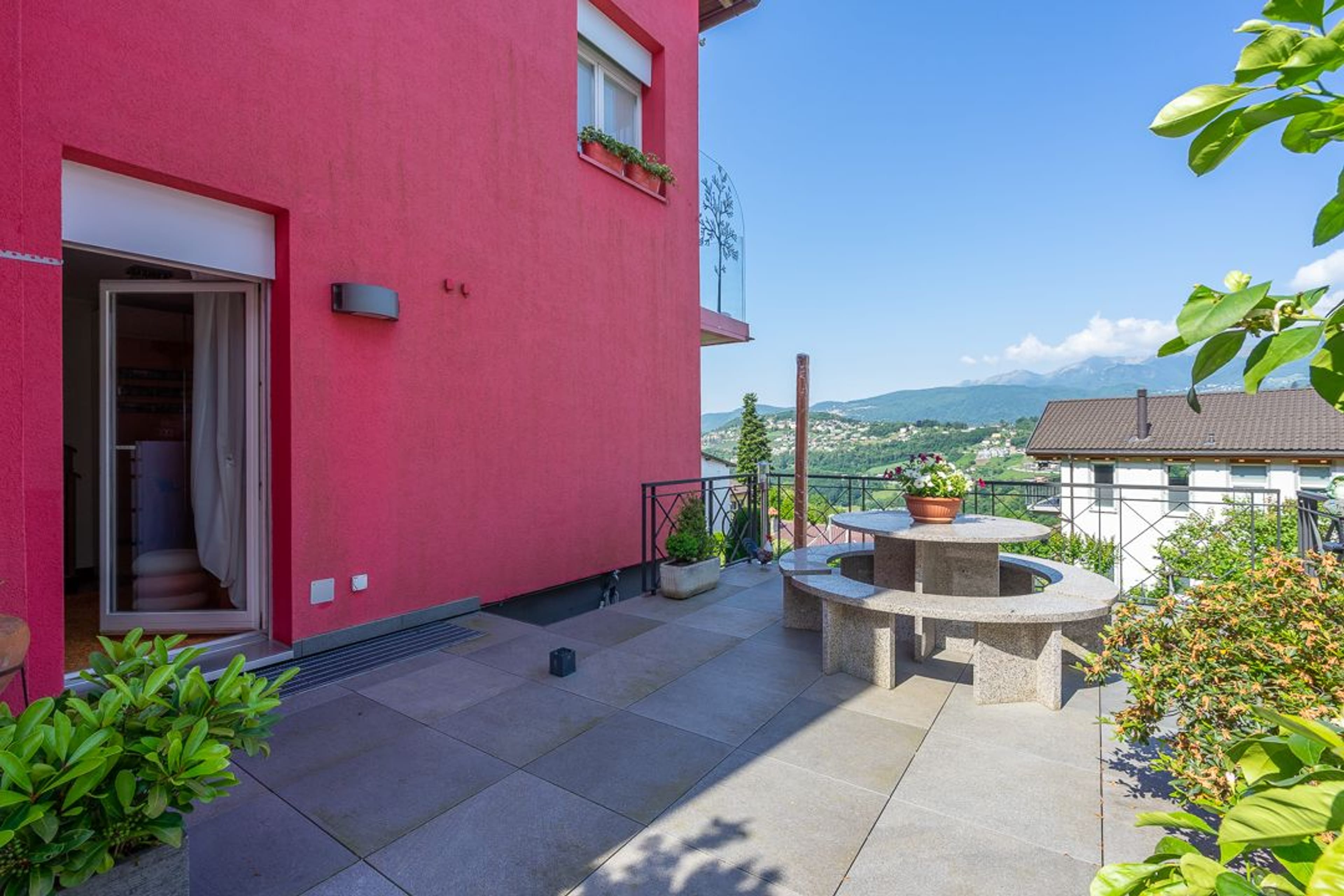 Villa 5.5 locali con vista e giardino a Davesco-Soragno - 12