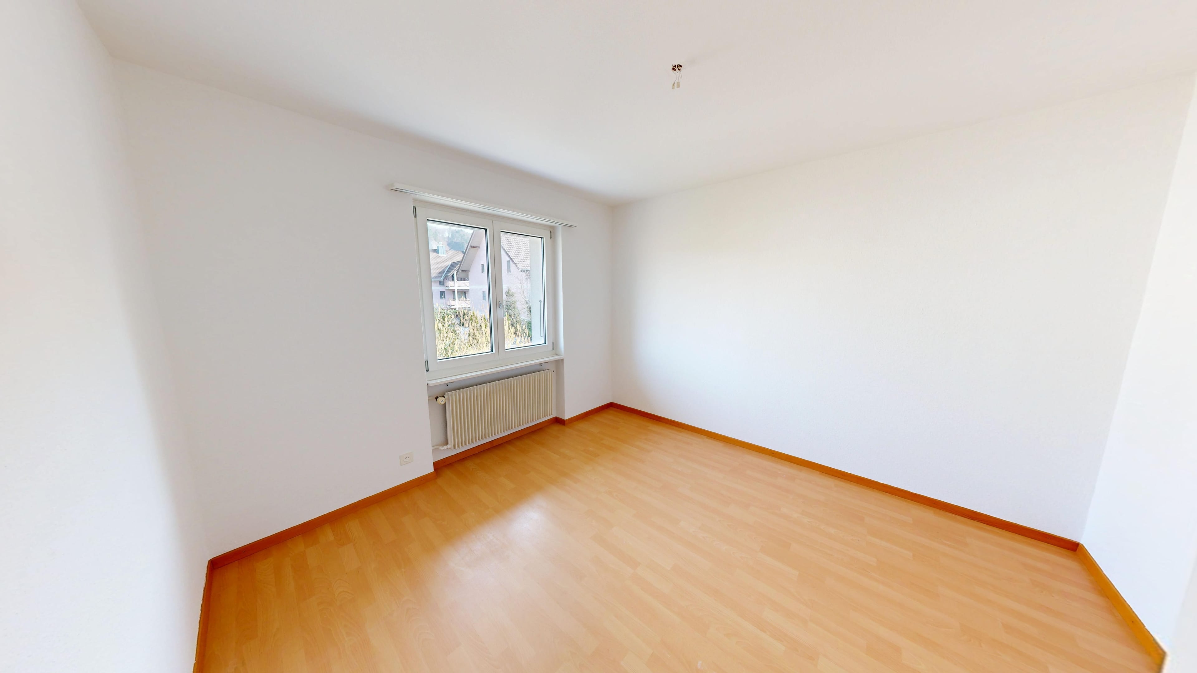 4.5-Zi.-Reihenhaus mit Garten in Krauchthal - Bild 3