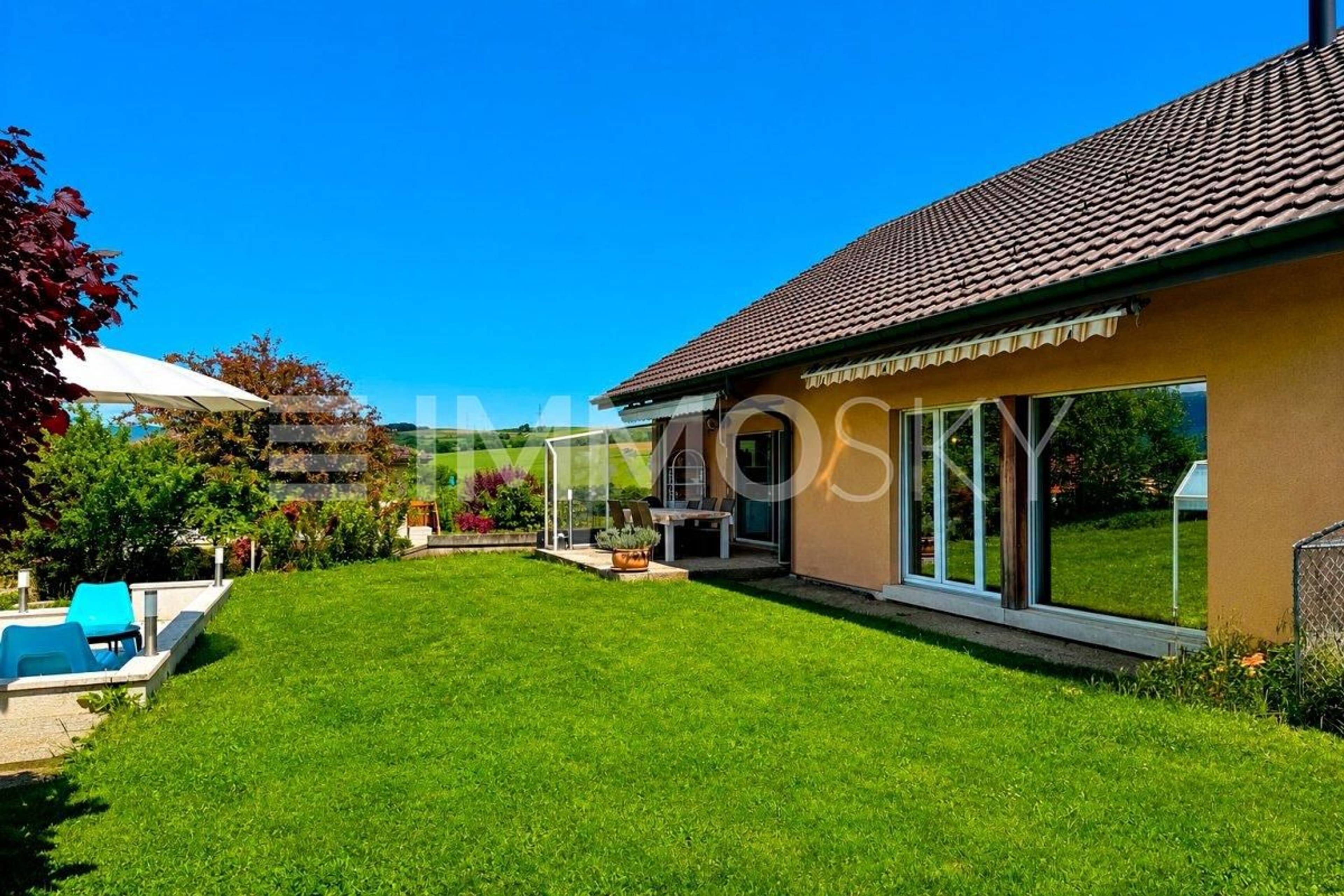 Spacieuse villa familiale à Chavornay avec piscine couverte - Bild 2
