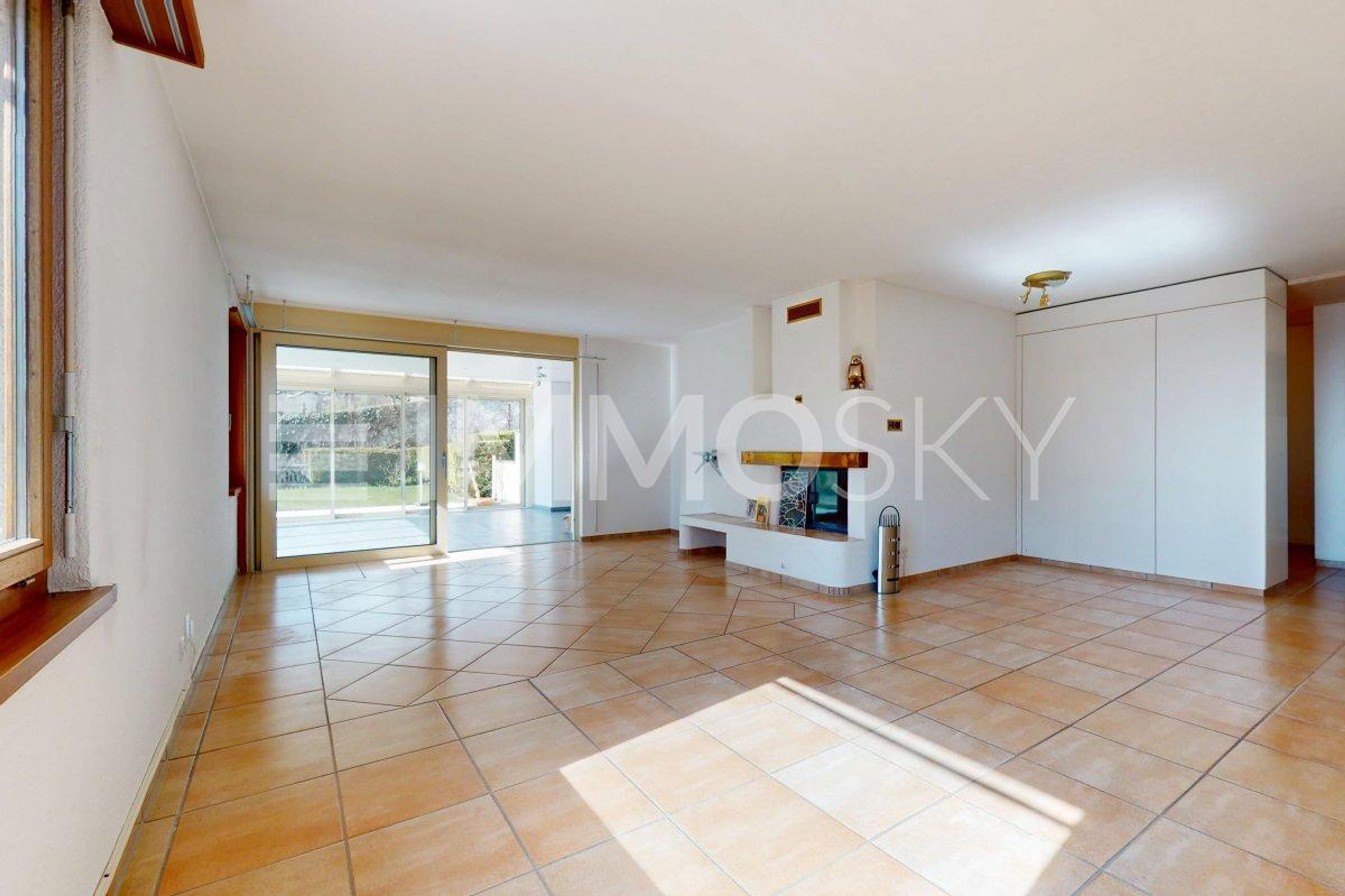 RÉSERVÉ - Superbe rez-de-jardin avec véranda et vue panoramique - Bild 4
