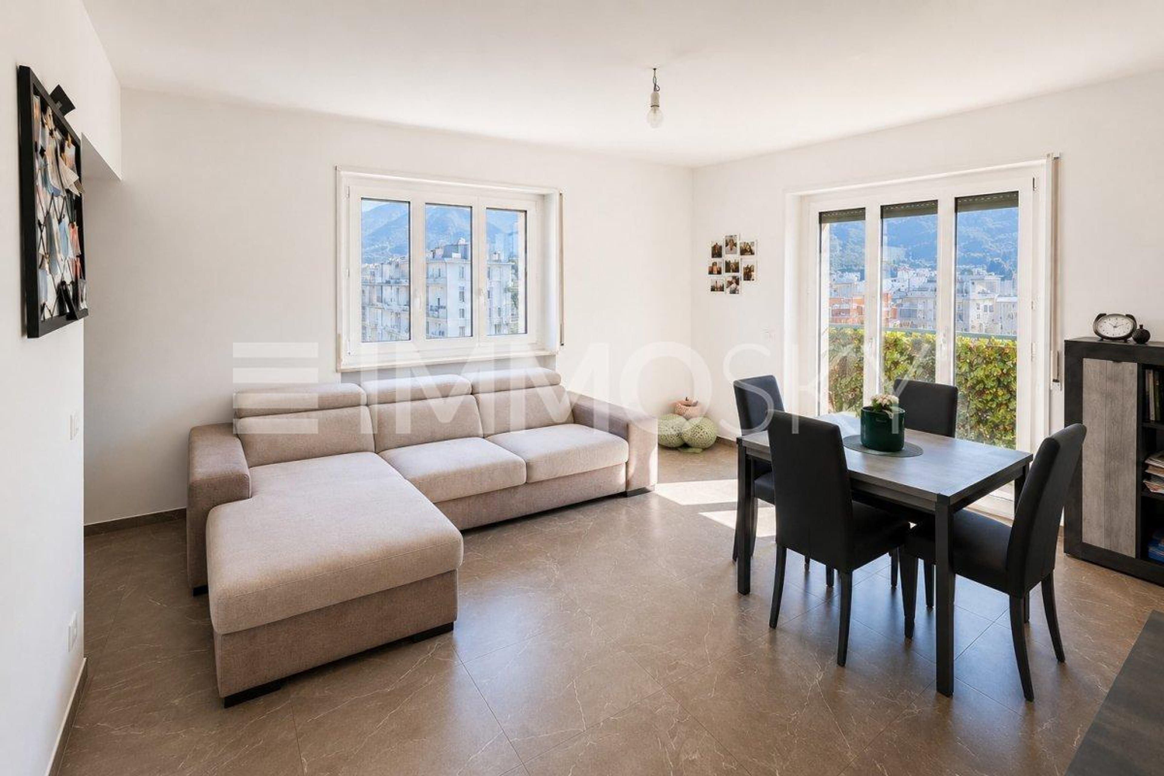 Bellinzona Appartamento 4.5 locali con balcone panoramico - Bild 1
