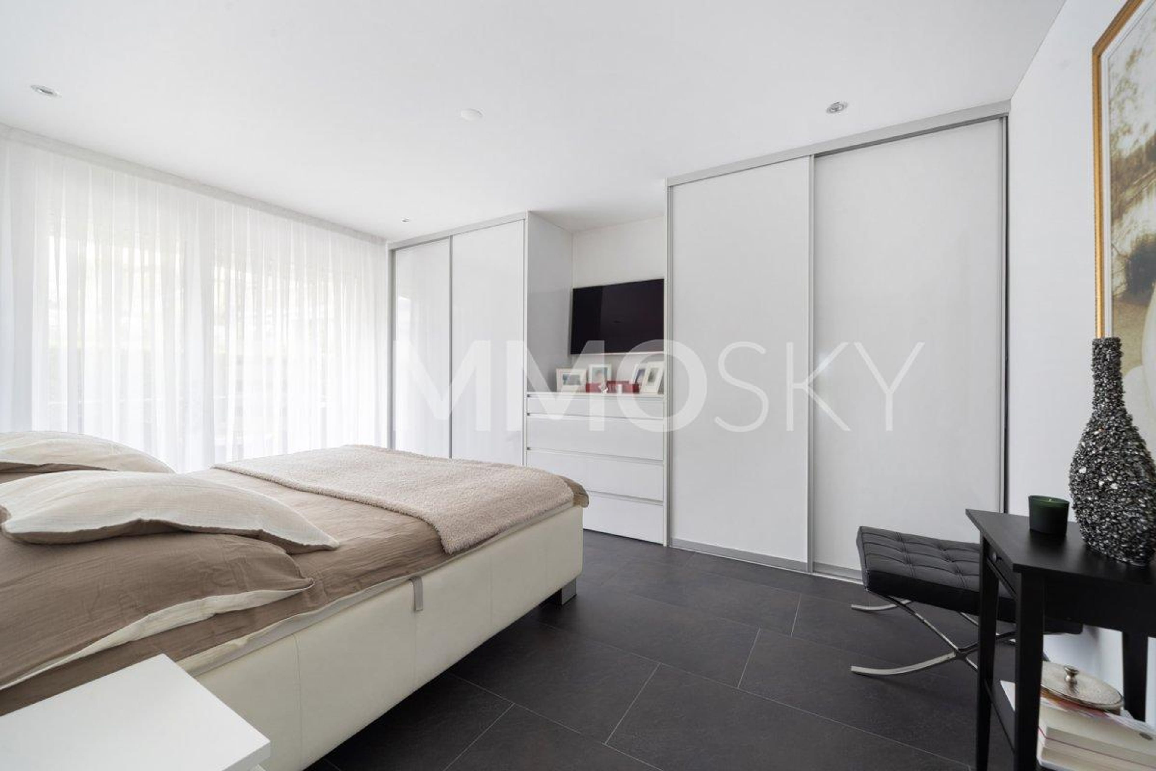 Stilvoll wohnen mit viel Platz und Garten - Bild 3