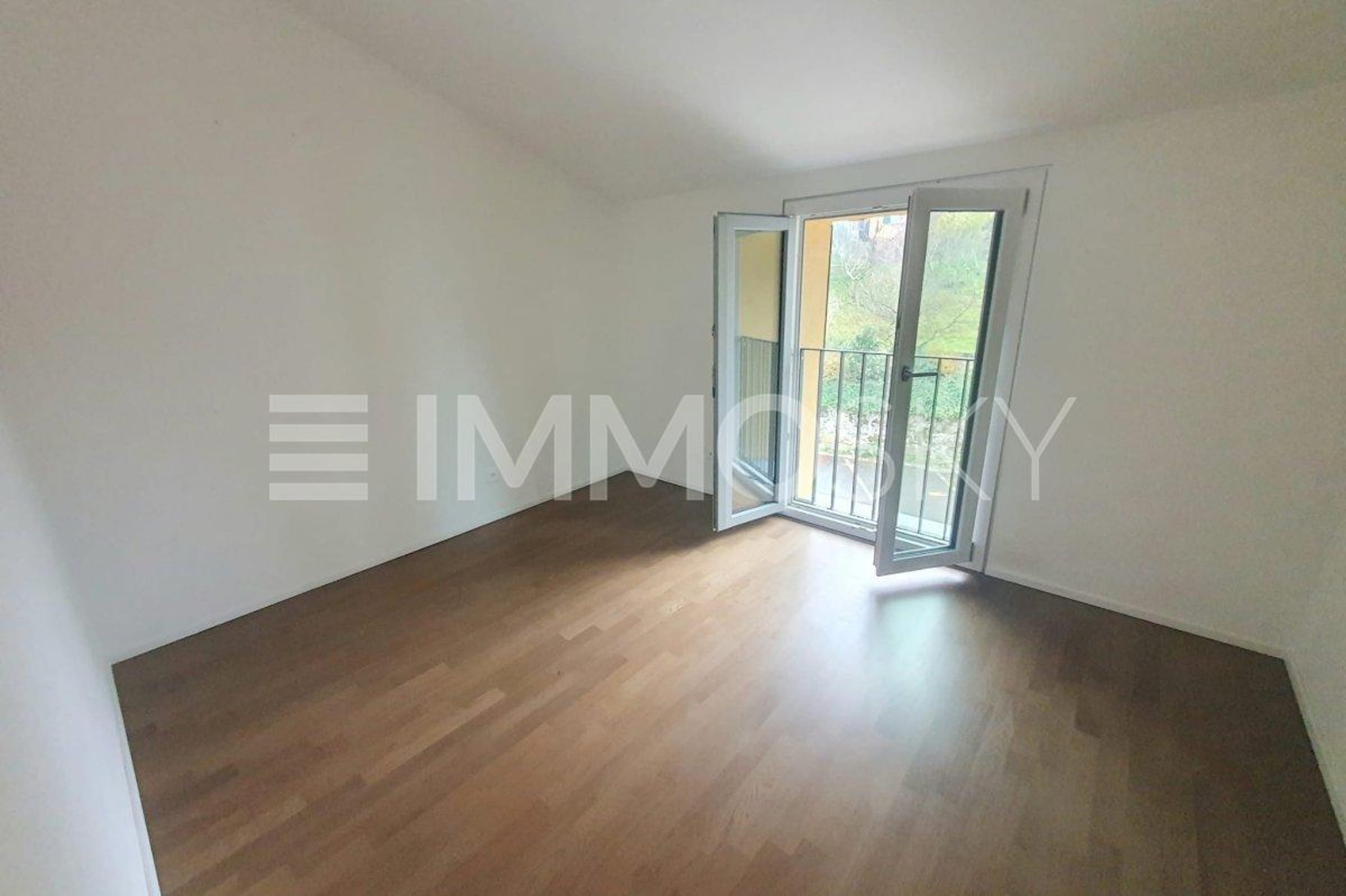 Elegante appartamento con balcone panoramico Bruzella - Bild 2