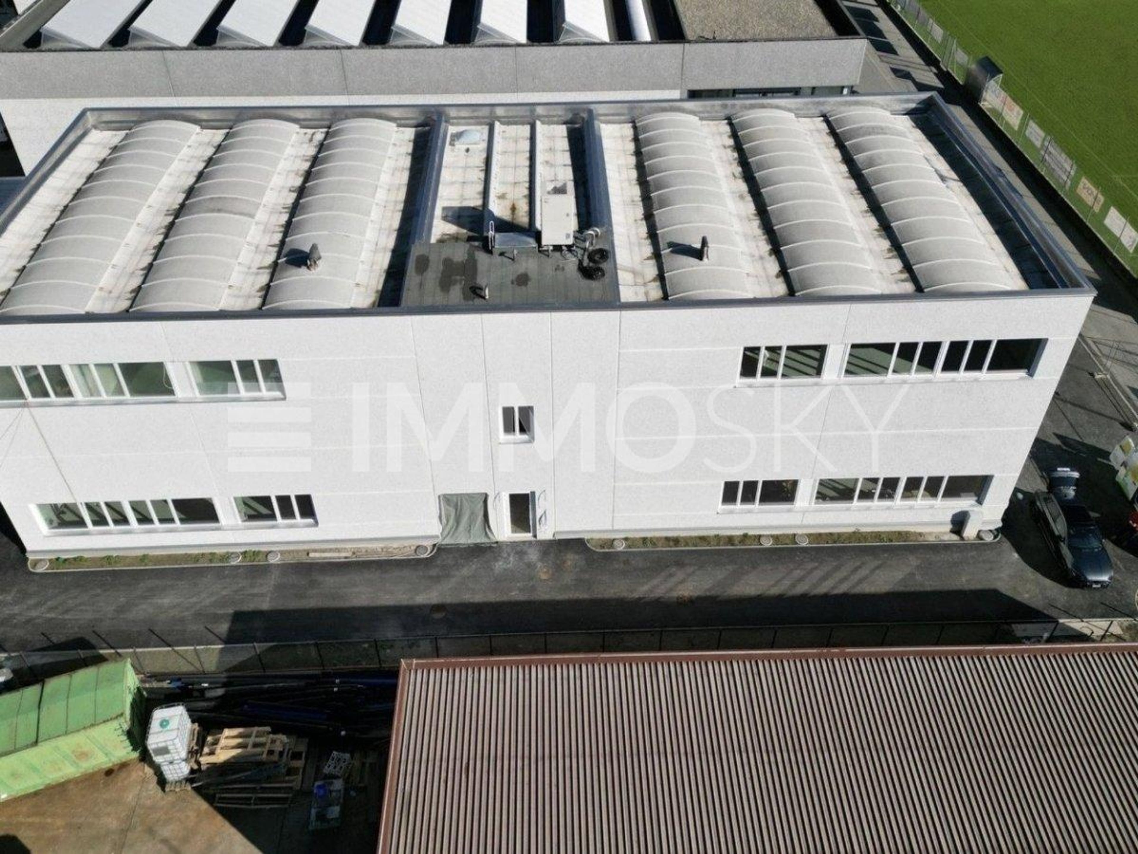 Moderno Capannone Industriale - Lumino - Bild 2