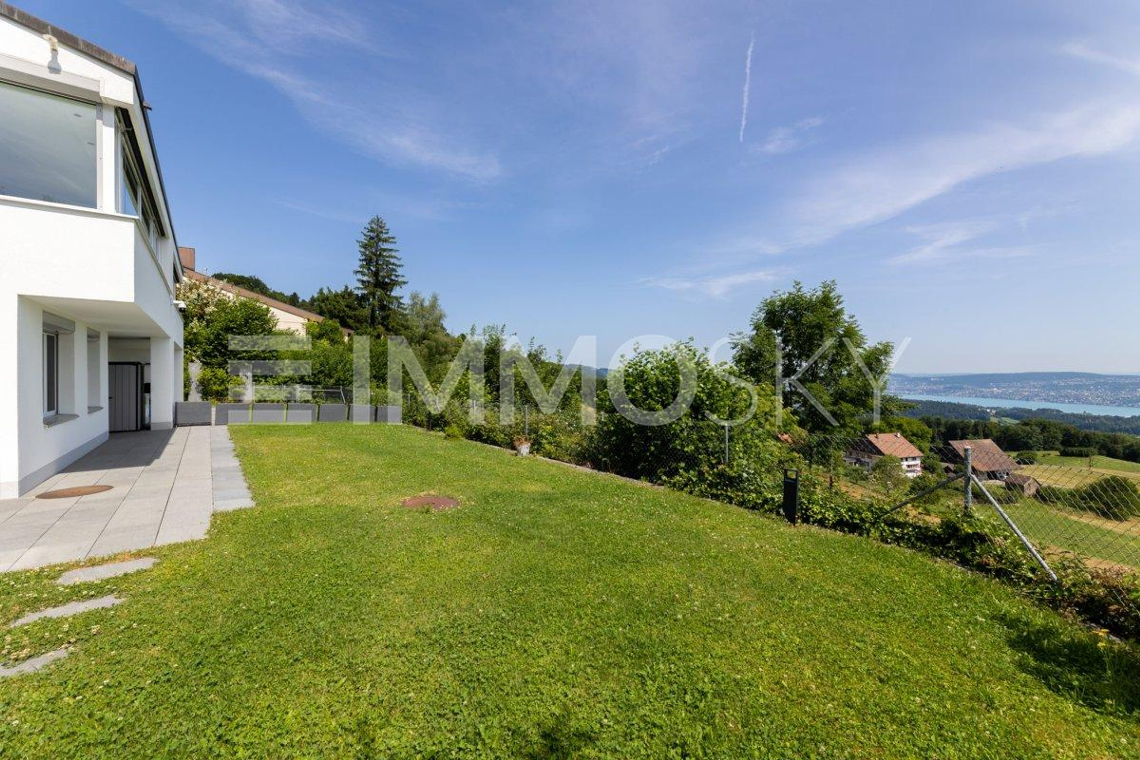 Exklusives Wohnen mit Fernblick zwischen Himmel und Wasser - Bild 1
