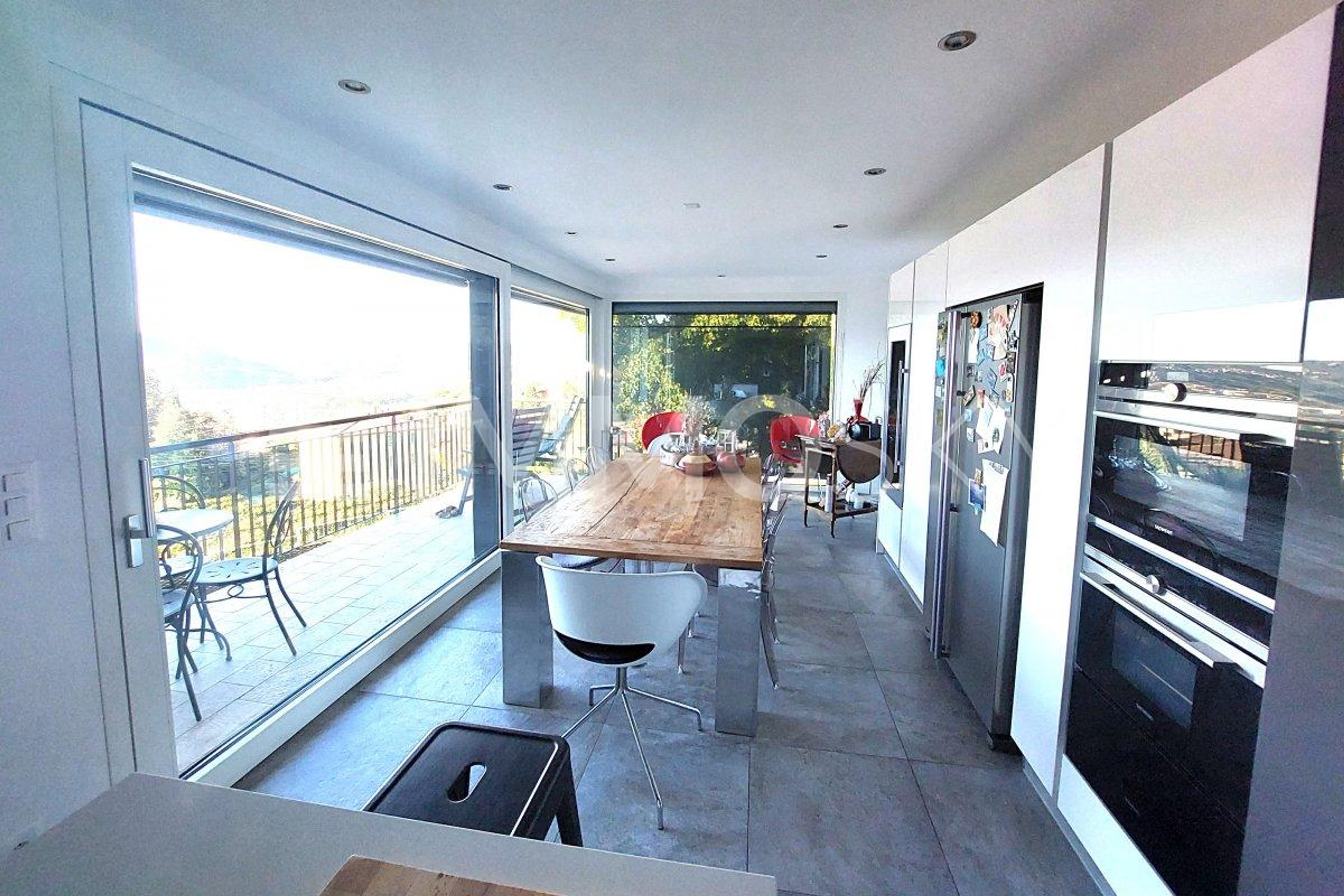 Villa di Prestigio: Eleganza e vista panoramica da incanto - Bild 1