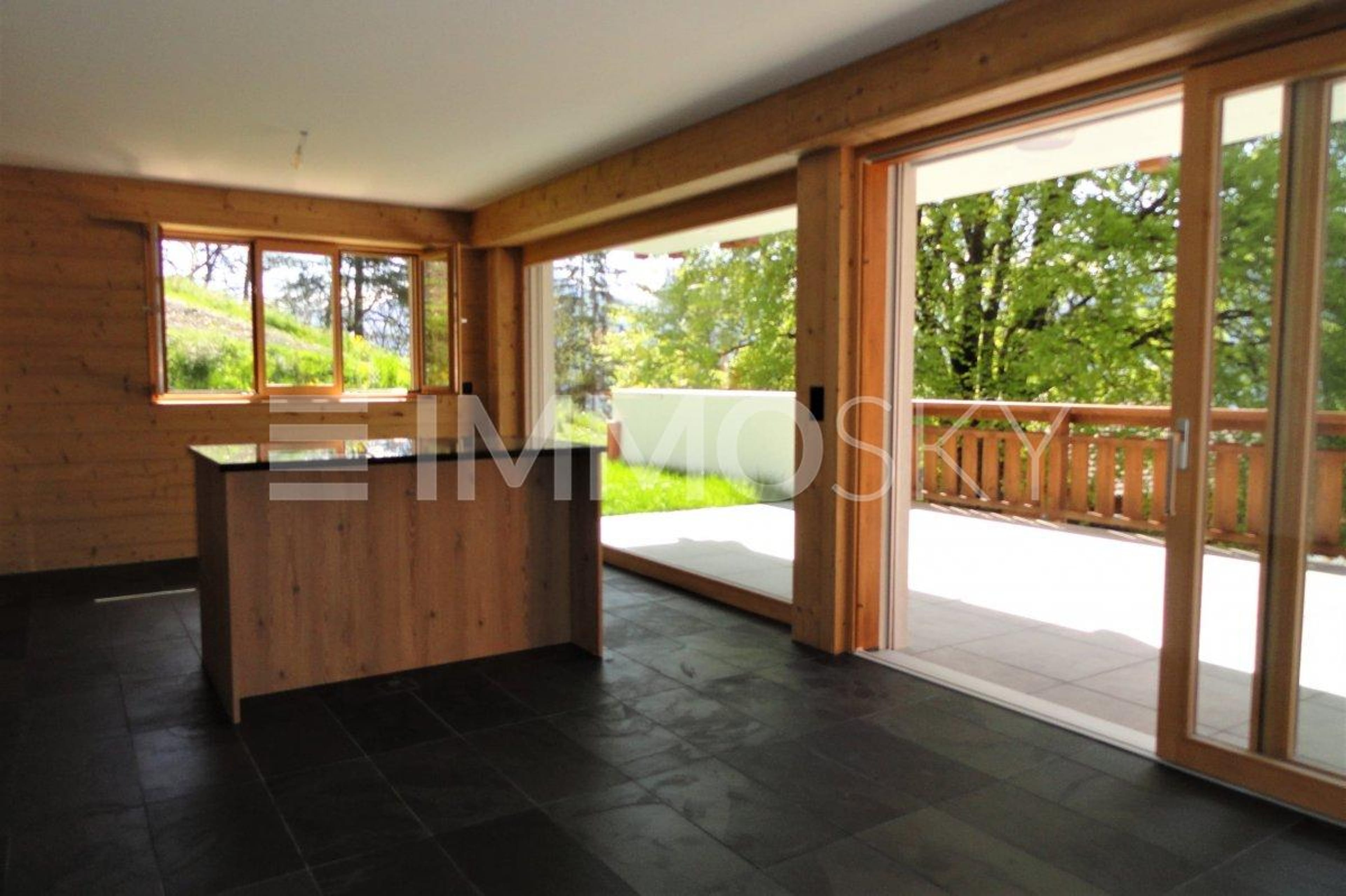 Unique en résidence secondaire avec pelouse ( Clos B R02 ) - Bild 3
