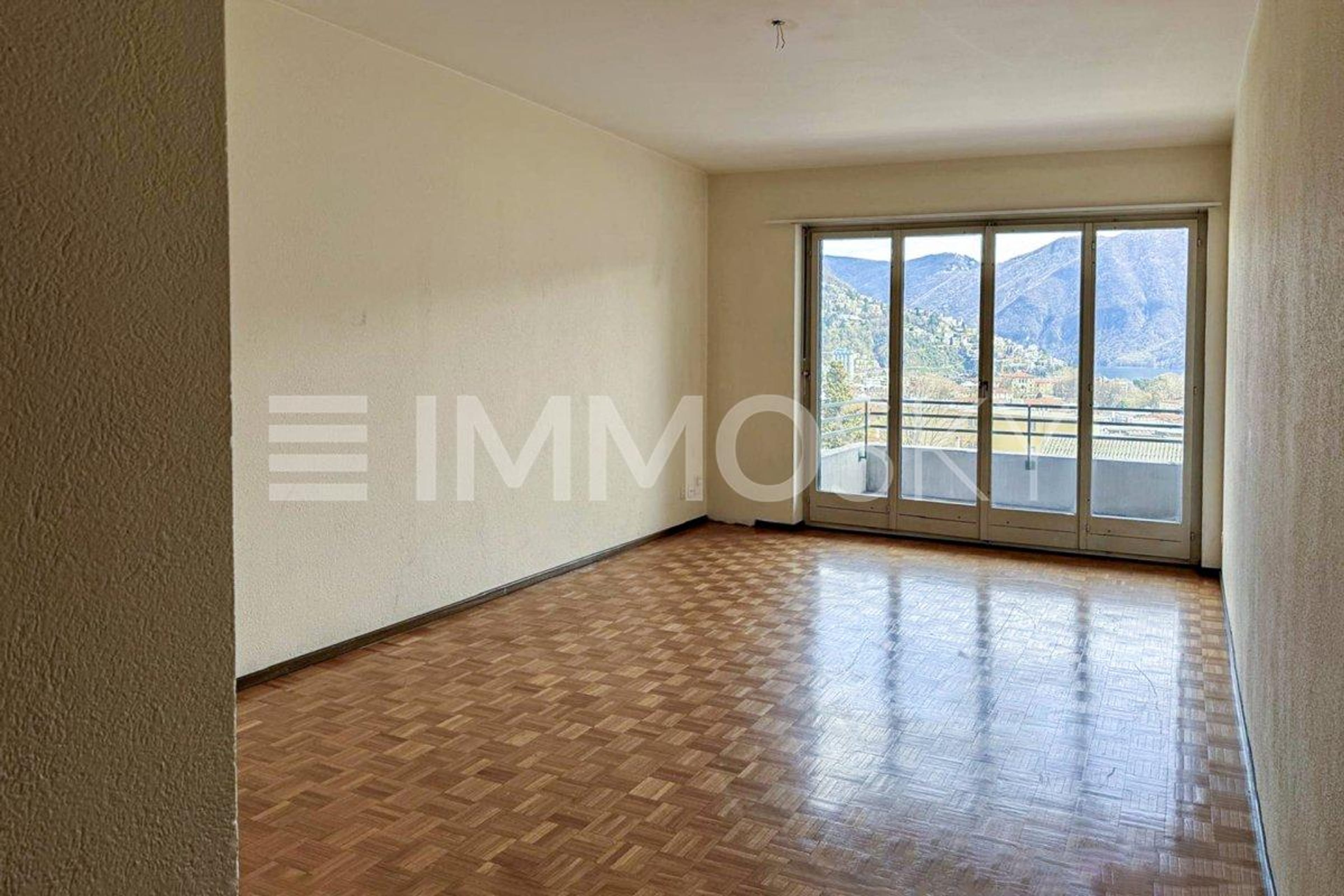 Nuovo prezzo, posizione centrale, con vista sulla città e il lago - Bild 1