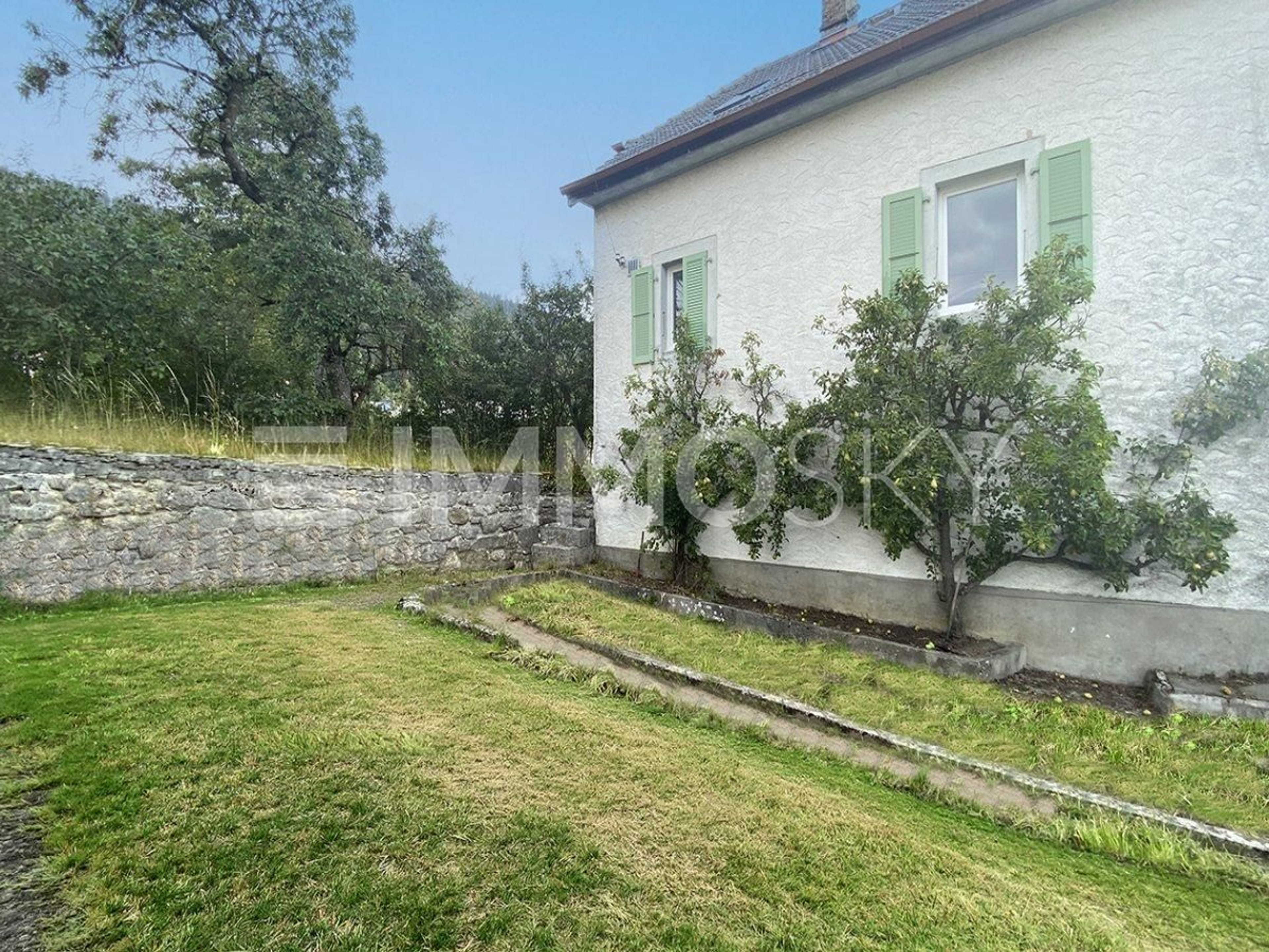 Maison familiale fraîchement rénovée à Chézard-Saint-Martin - Bild 2