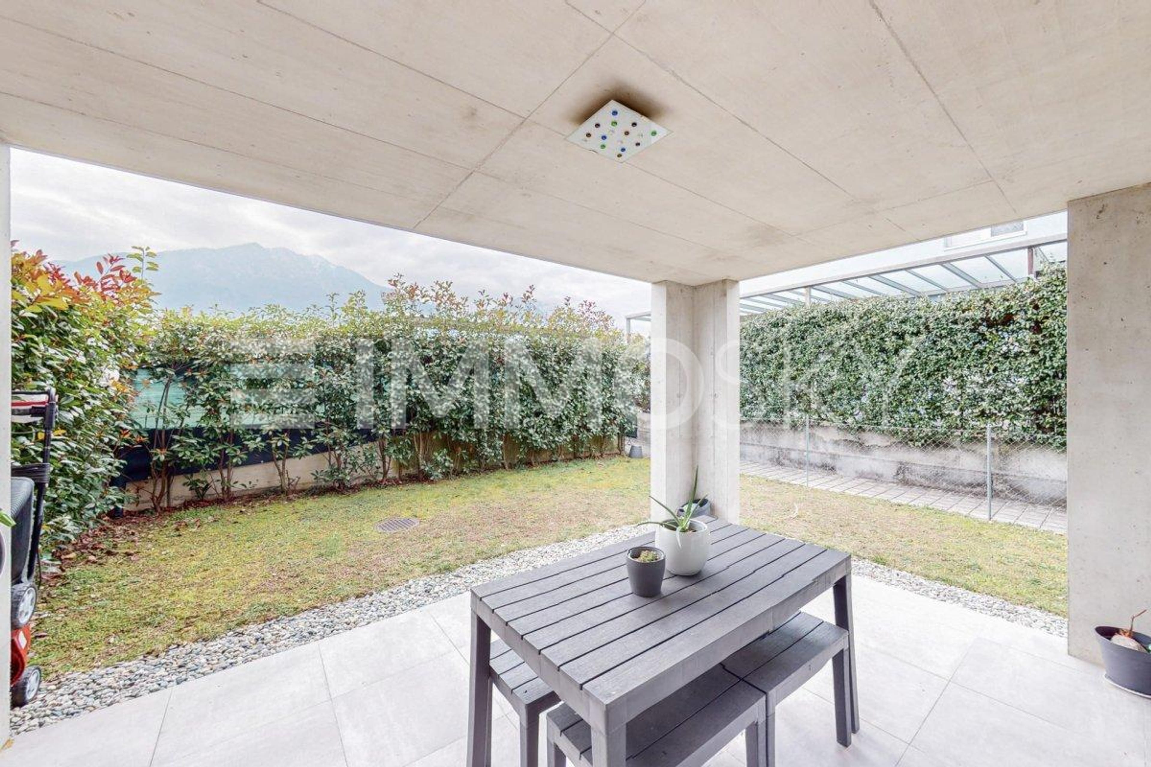 In zona residenziale tranquilla e soleggiata con giardino recintato - Bild 2
