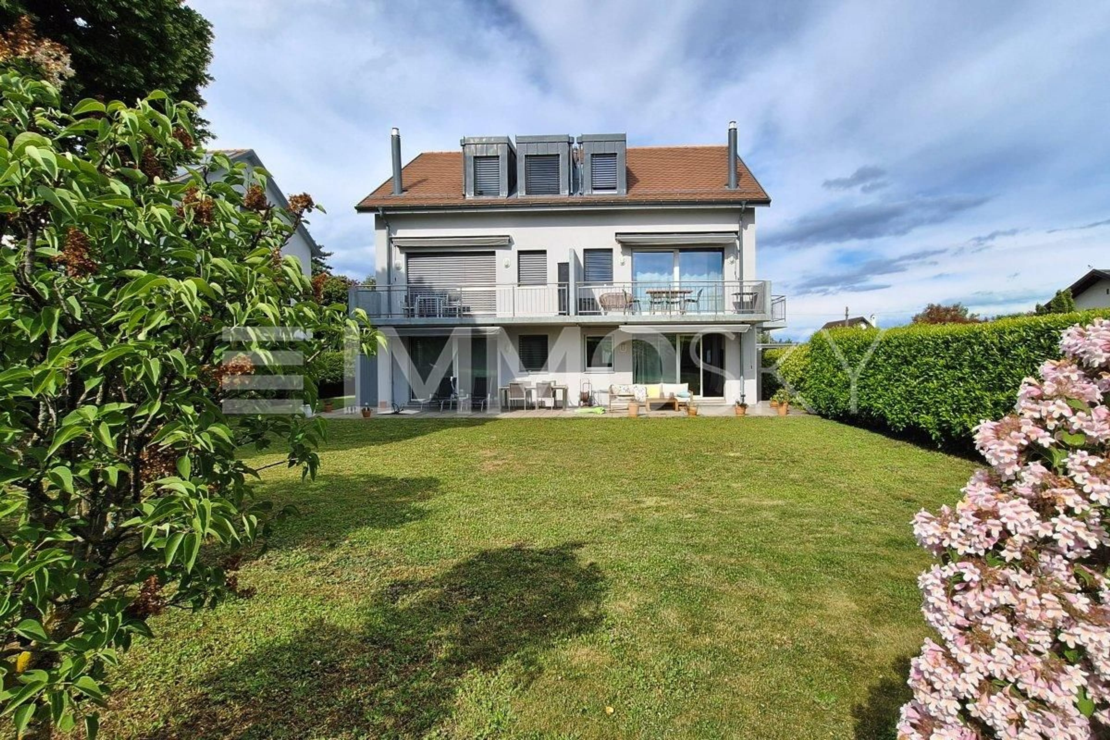 Rez 4.5 pièces avec jardin et sous-sol  Esprit villa - Bild 2