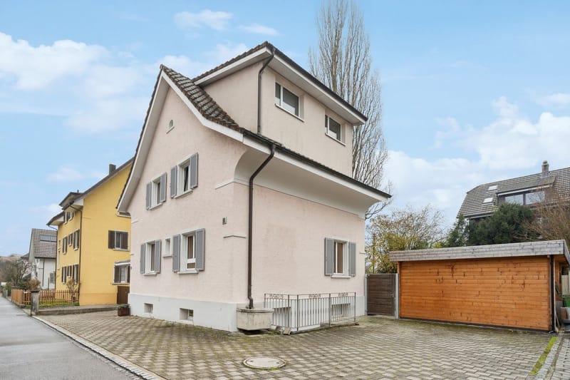 6.5 Zimmer Einfamilienhaus grosszügigem Umschwung in Buchs