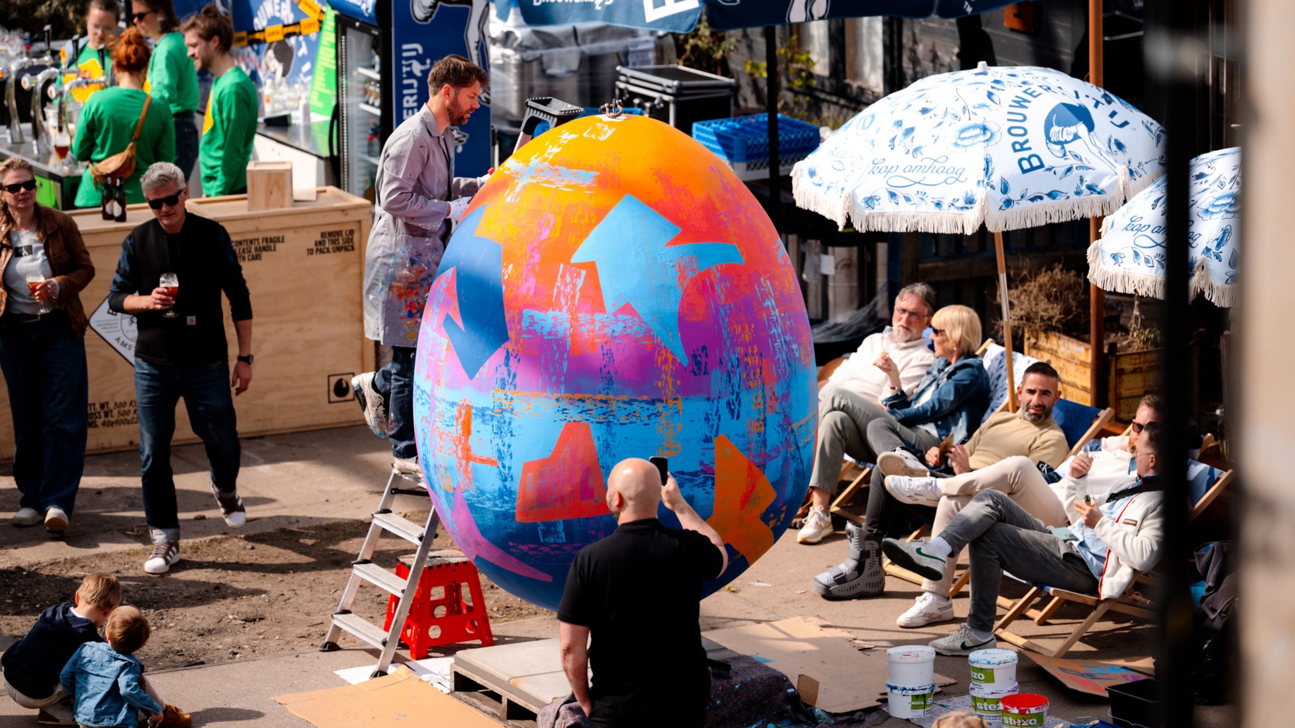 Eggshibition Brouwerij t IJ Groot beschilderd ei