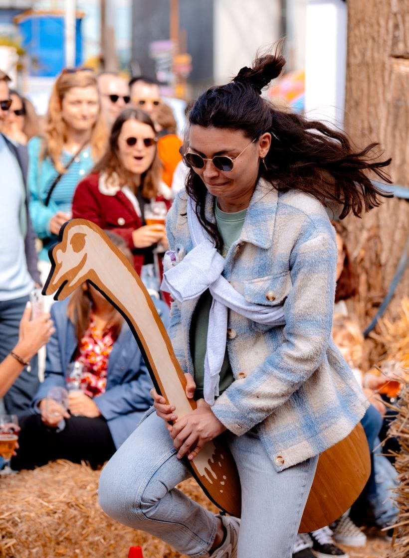 Eggshibition Brouwerij t IJ Houten struisvogel