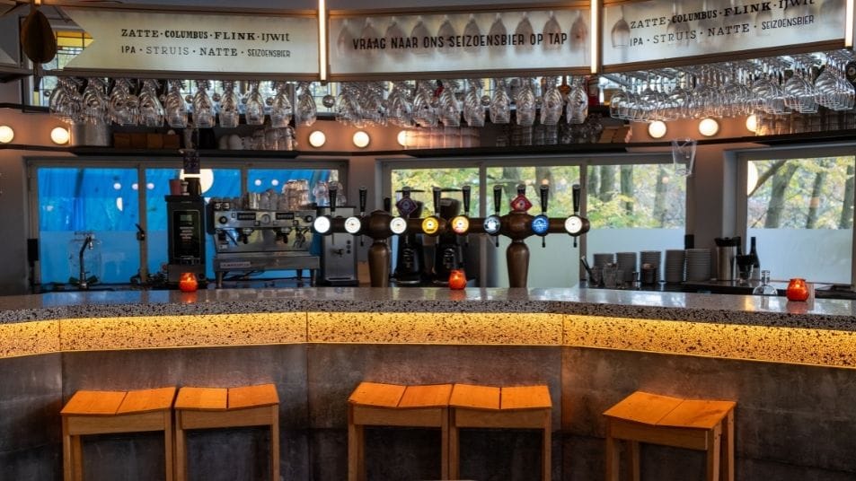 T Blauwe Theehuis feestje vieren