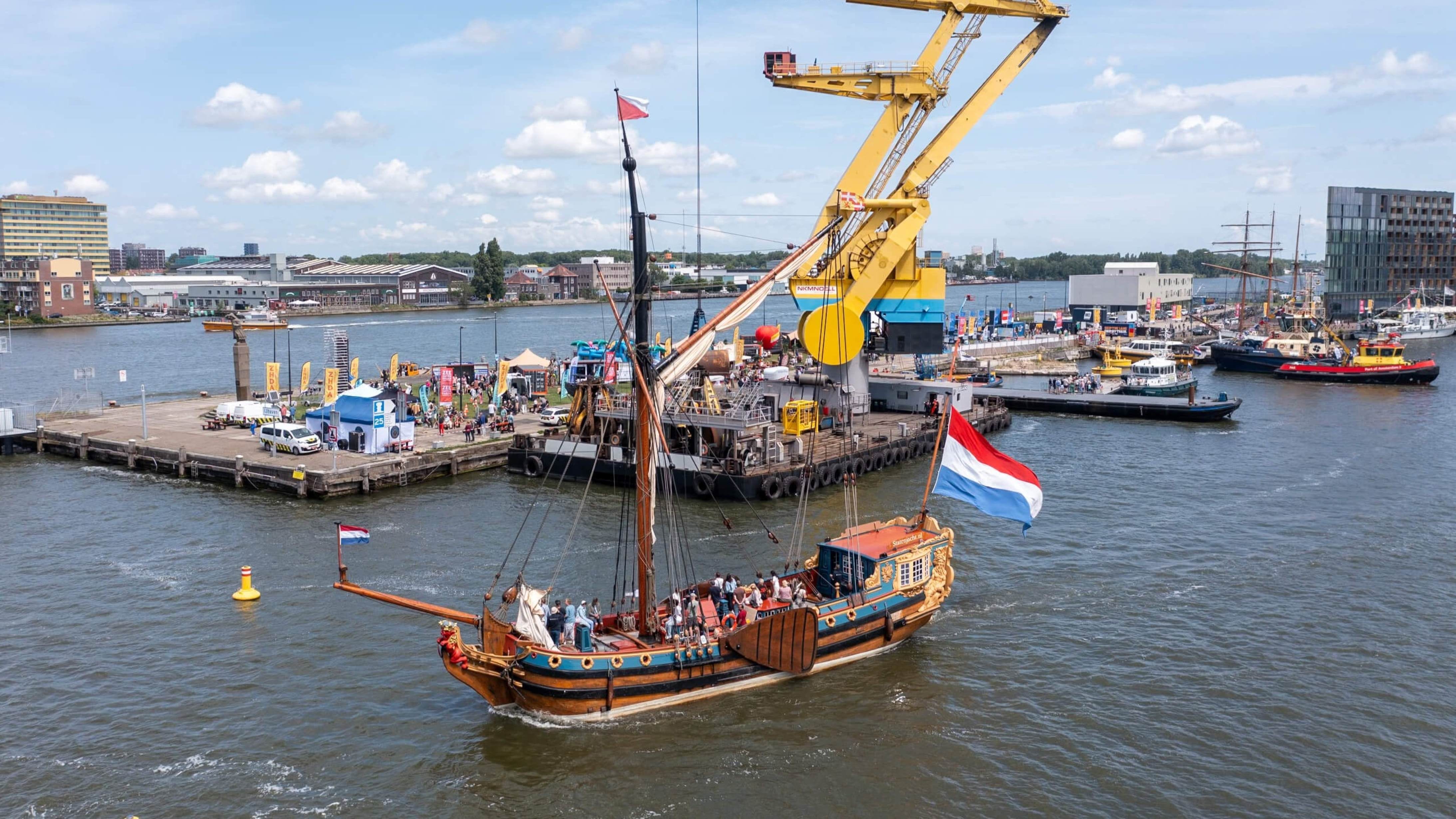 Brouwerij t IJ Zeehavendagen van boven