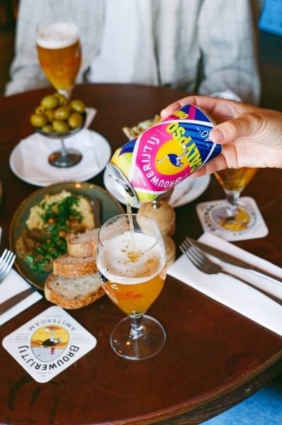 Brouwerij t IJ Calypso inschenken