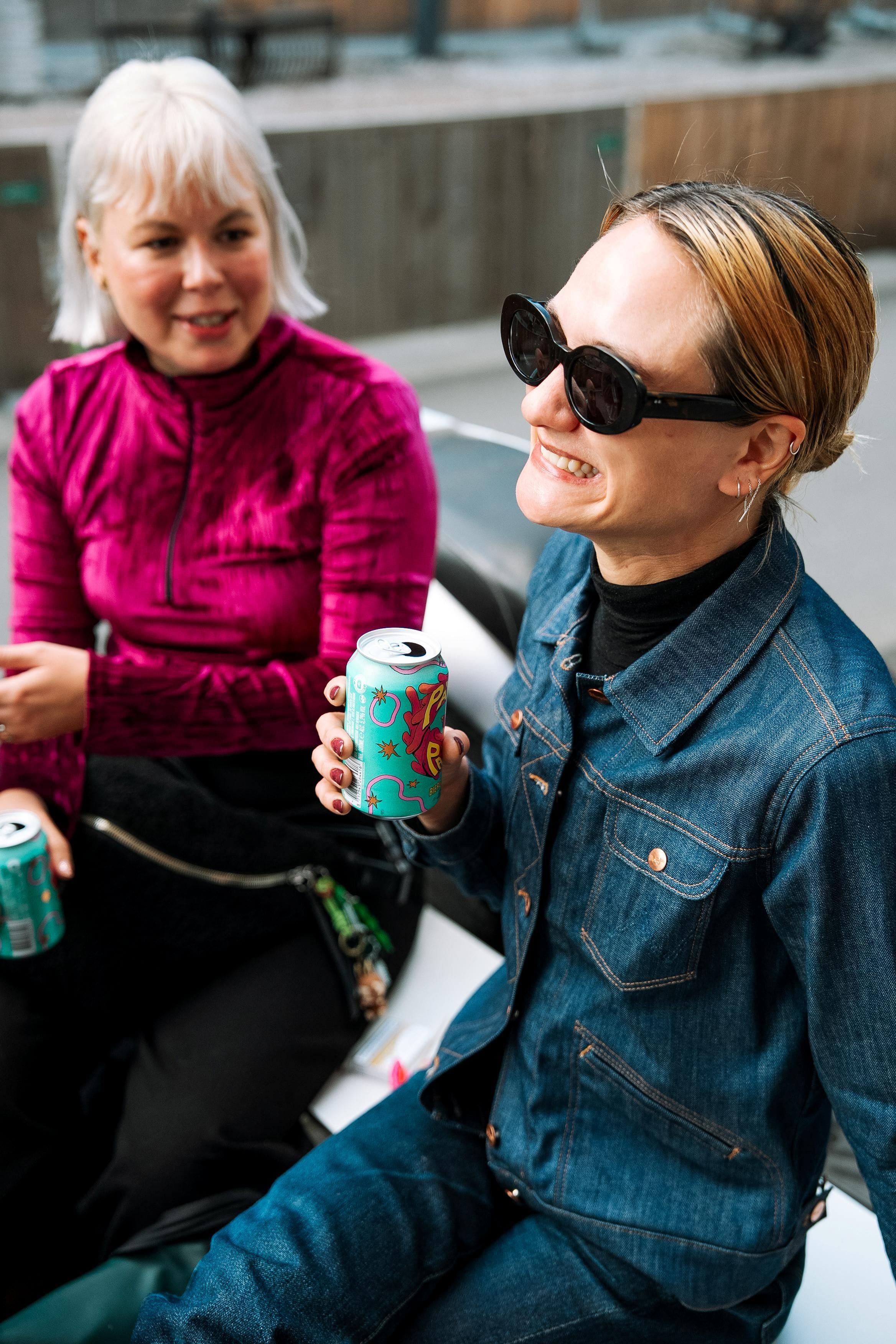 Brouwerij t IJ Panja paloma lachen