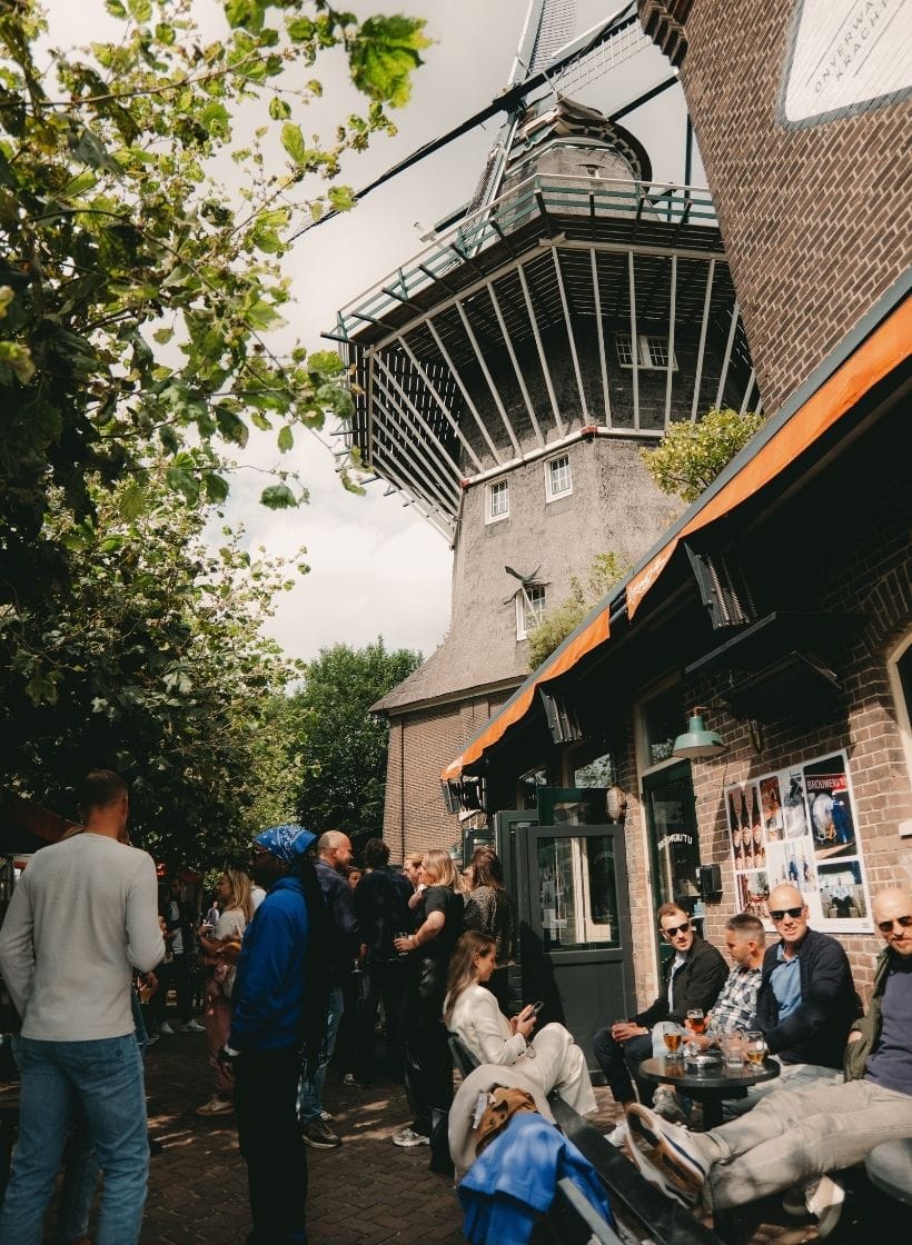 Proeflokaal de Molen op het terras