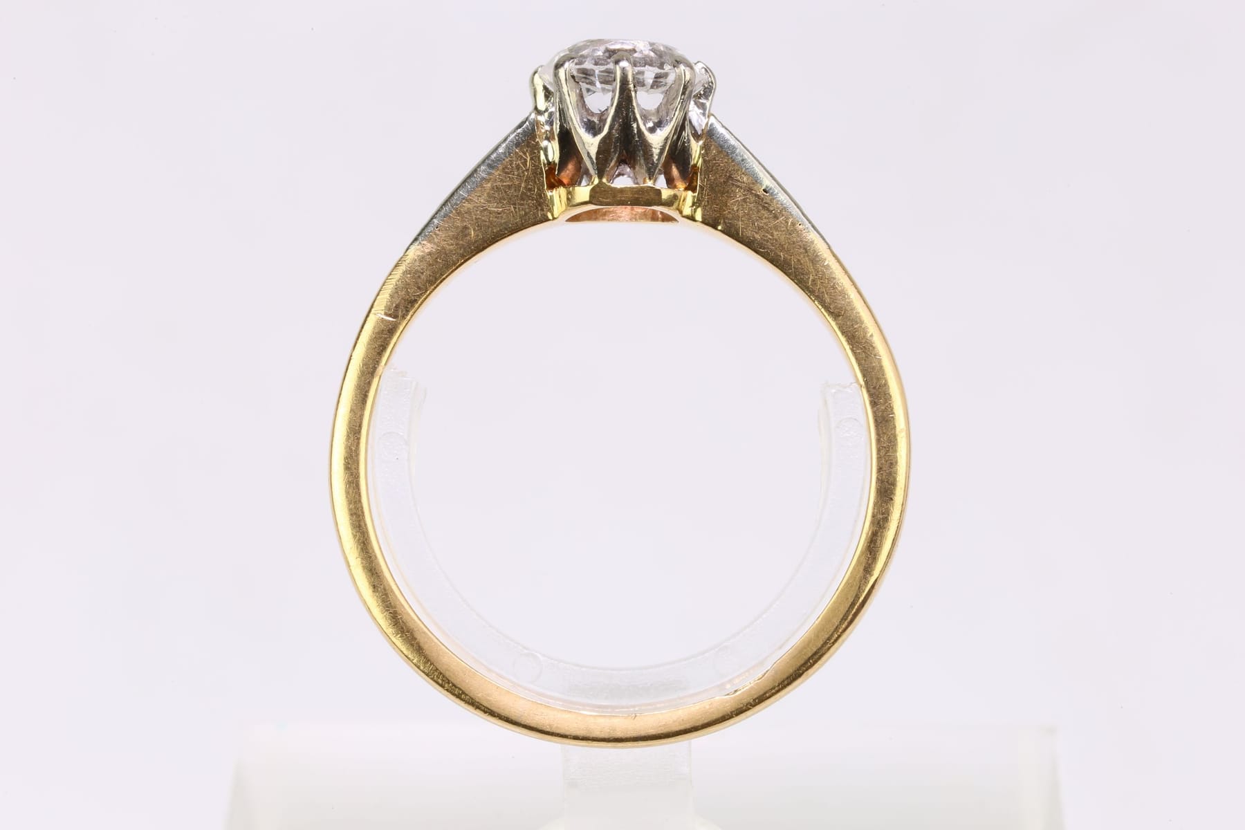 RING med vit sten, guld, 18 k, ca 2,91 g… | Auktion.se