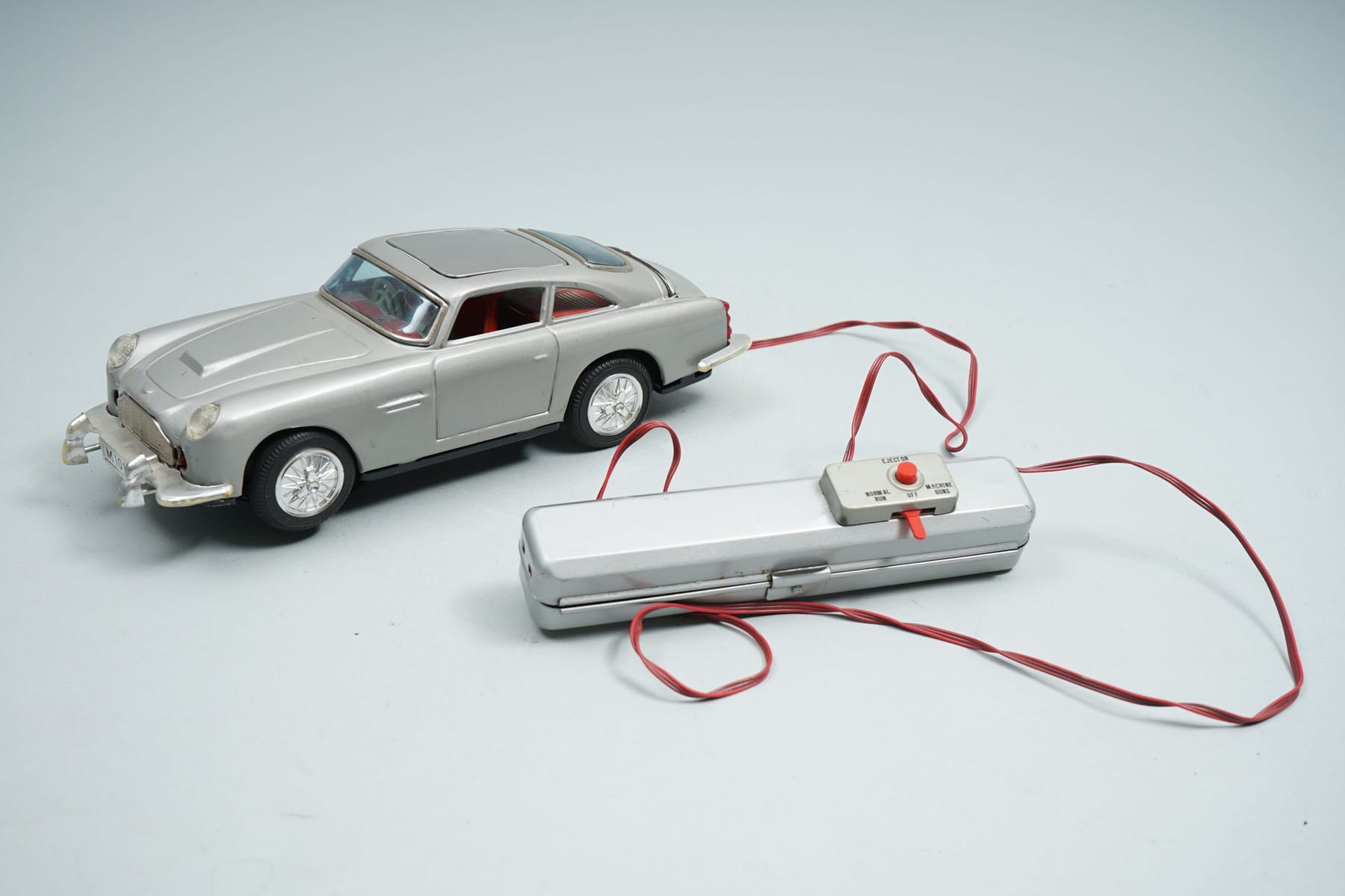 GILBERT, Japani, 007 JAMES BOND ASTON MARTIN DB5, rekisterinumero