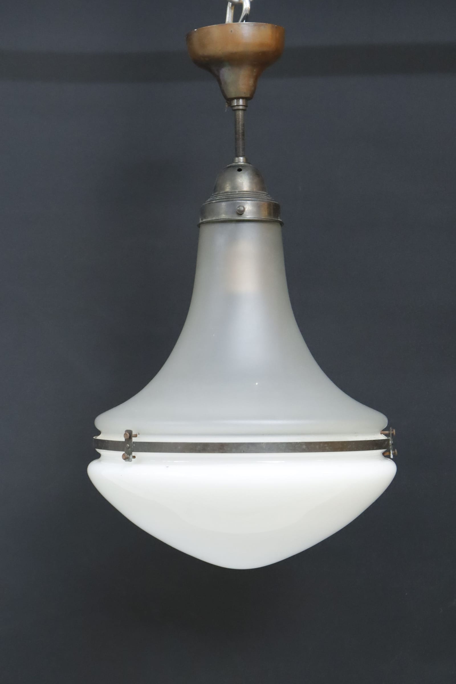 Taklampa, Peter Behrens, "Luzette", för AEG
