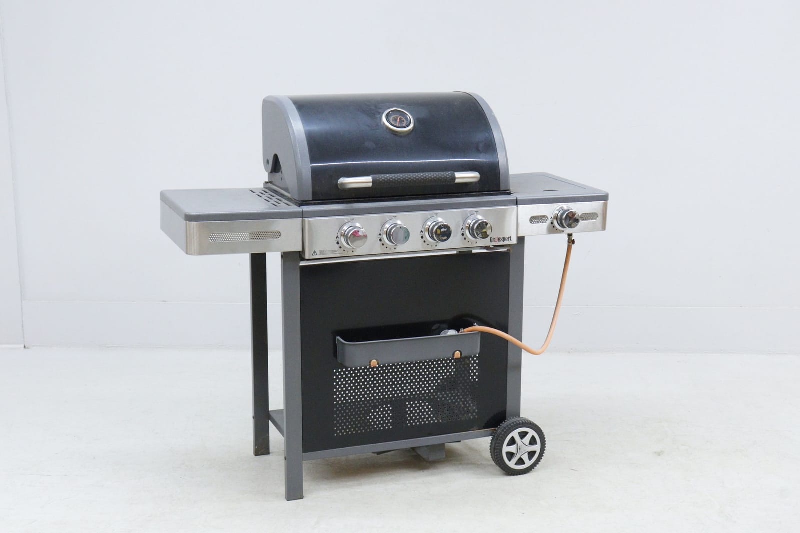 Gasolgrill, Grillexpert, med överdrag