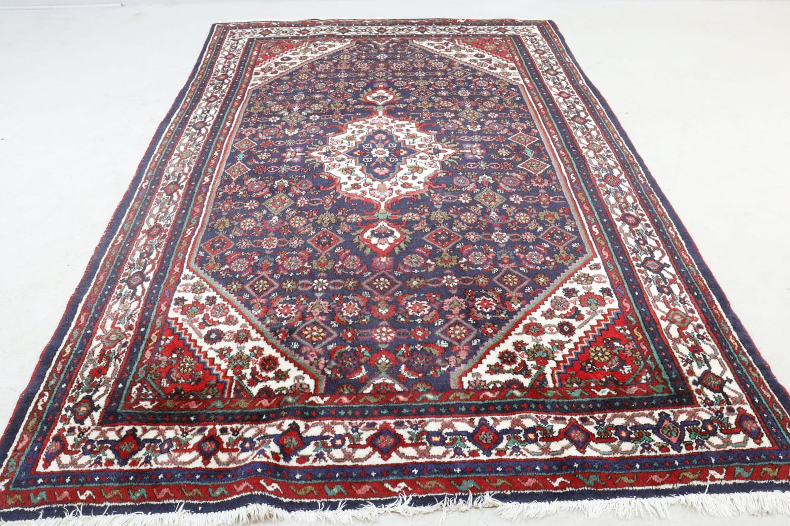 Matta, Iran, 206x315cm