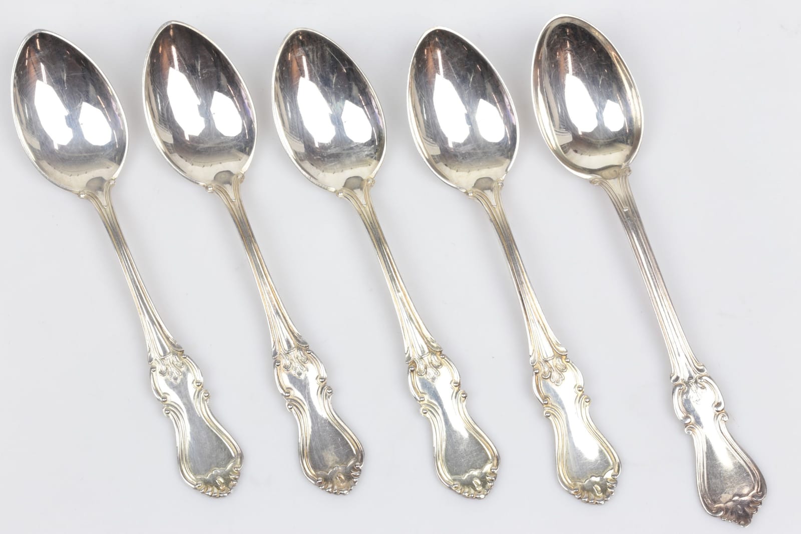 KAFFESKEDAR, 4+1 st, silver, "Olga", GAB resp. C G Hallberg, ca 67,31 g