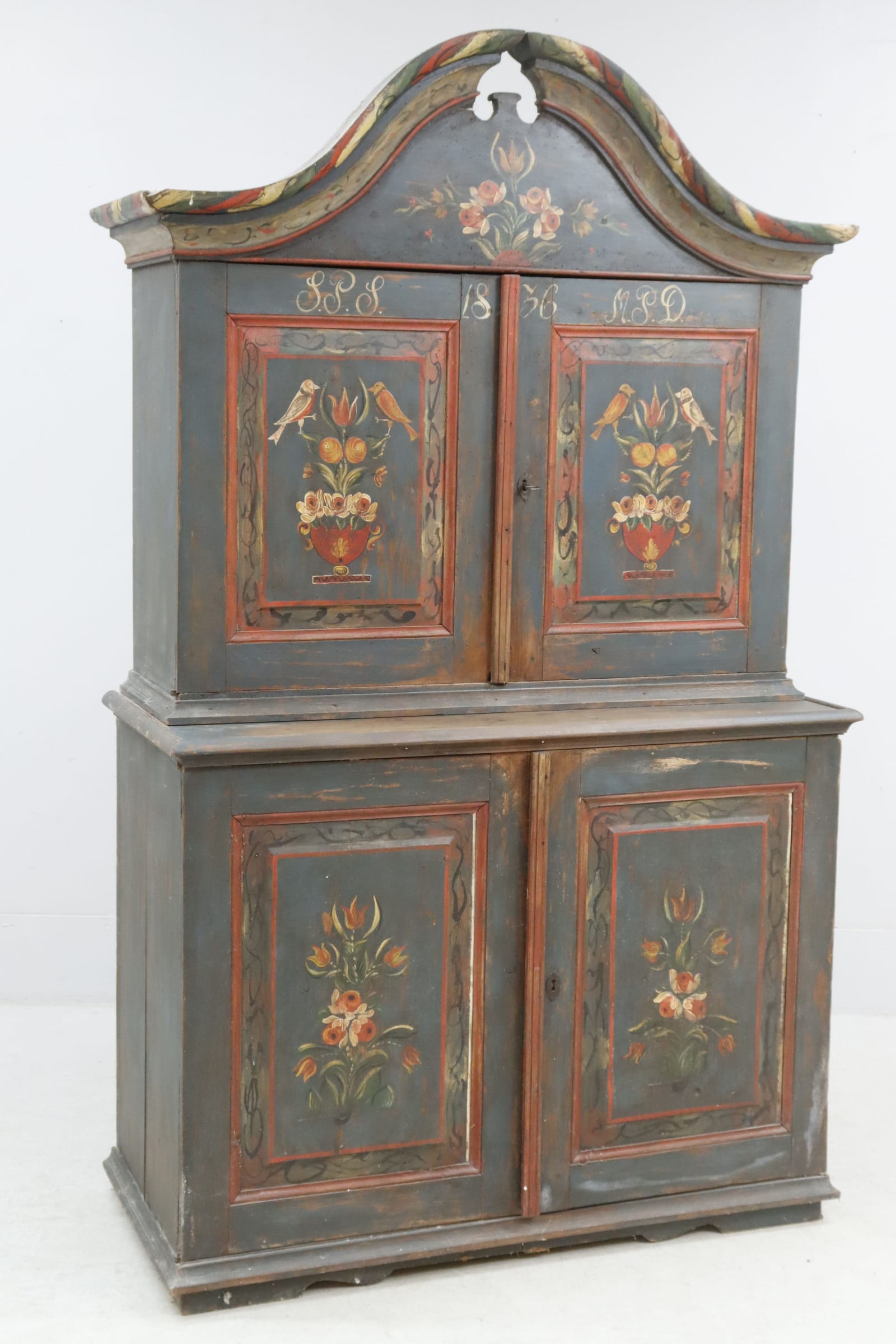 Skåp, allmogemålat, 1800-tal