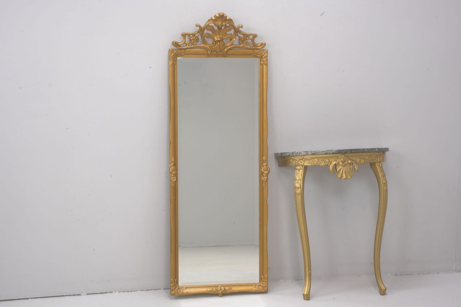 SPEGEL med KONSOLLBORD, bronserade 1900-tal
