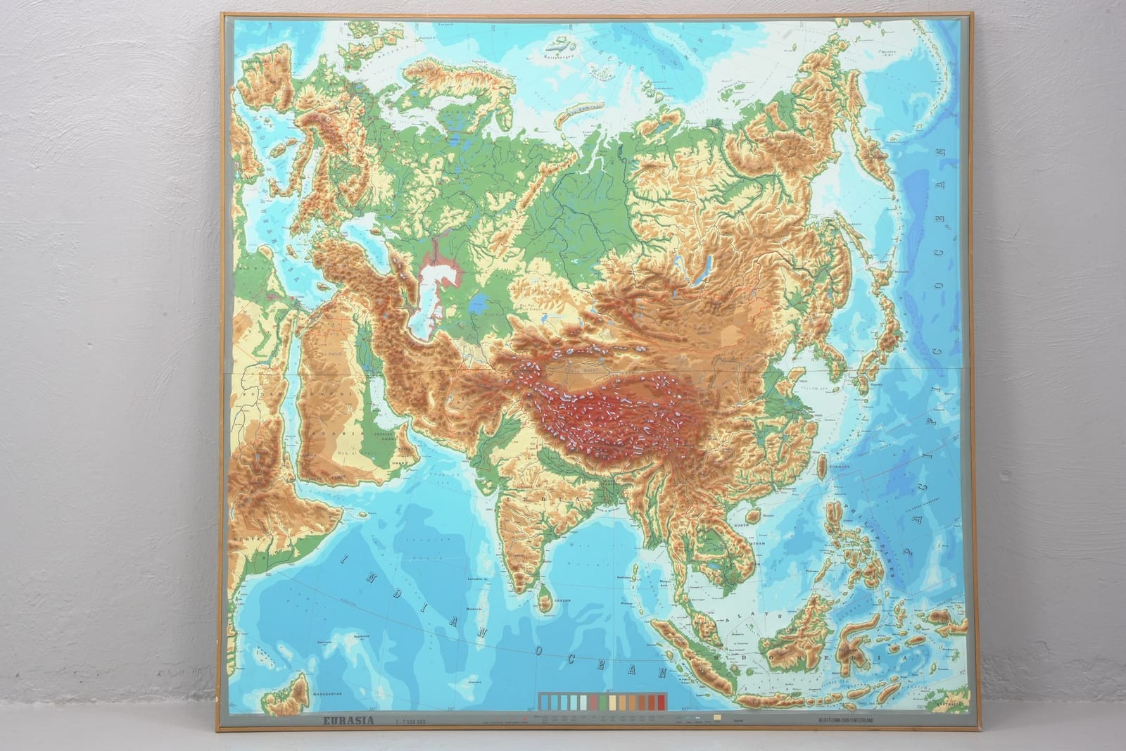 KARTA, med ram, gummi, "Eurasia", relieftechnik, Chur/Switzerland