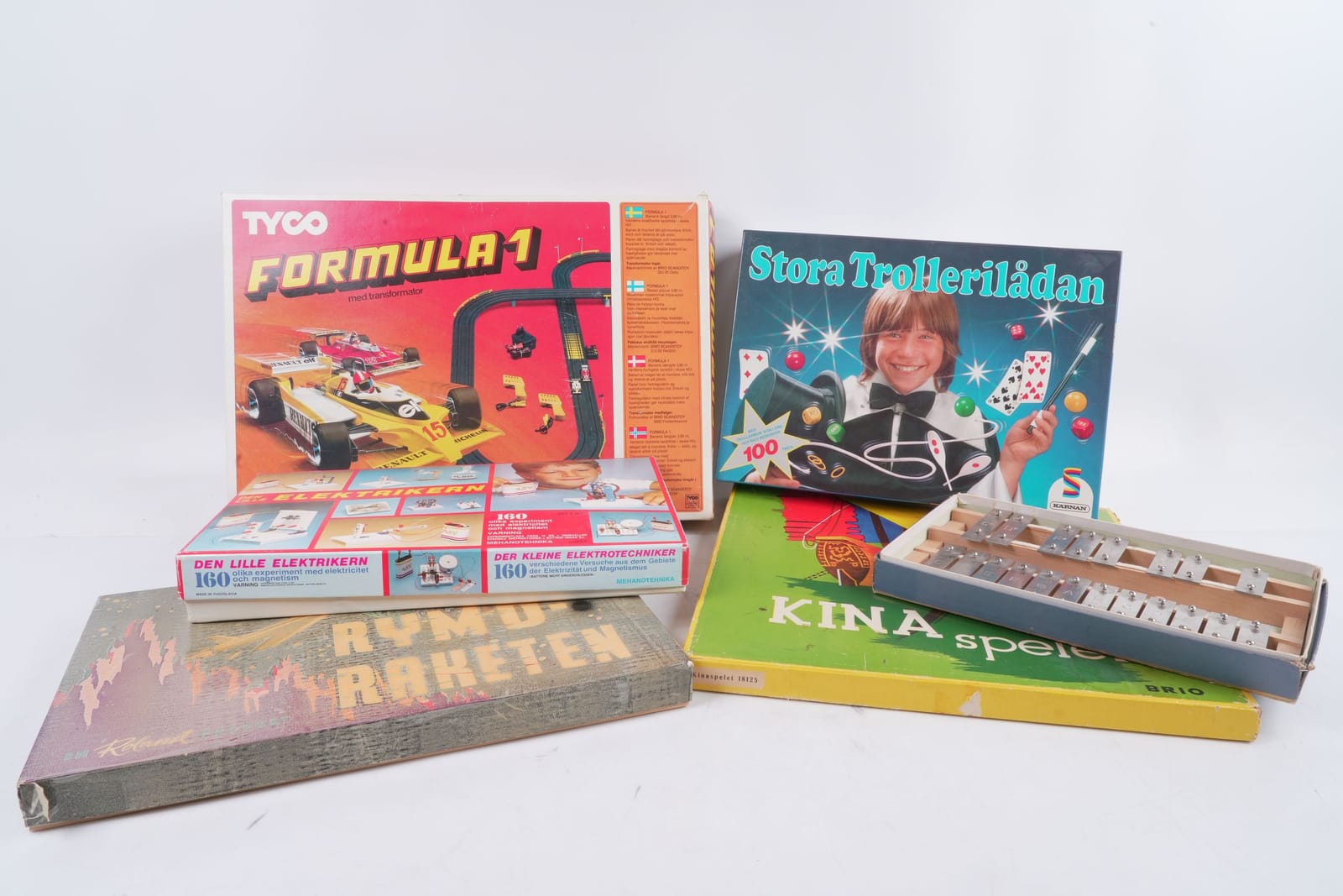 SPEL, xylofon samt leksakskit, bl.a. Brio