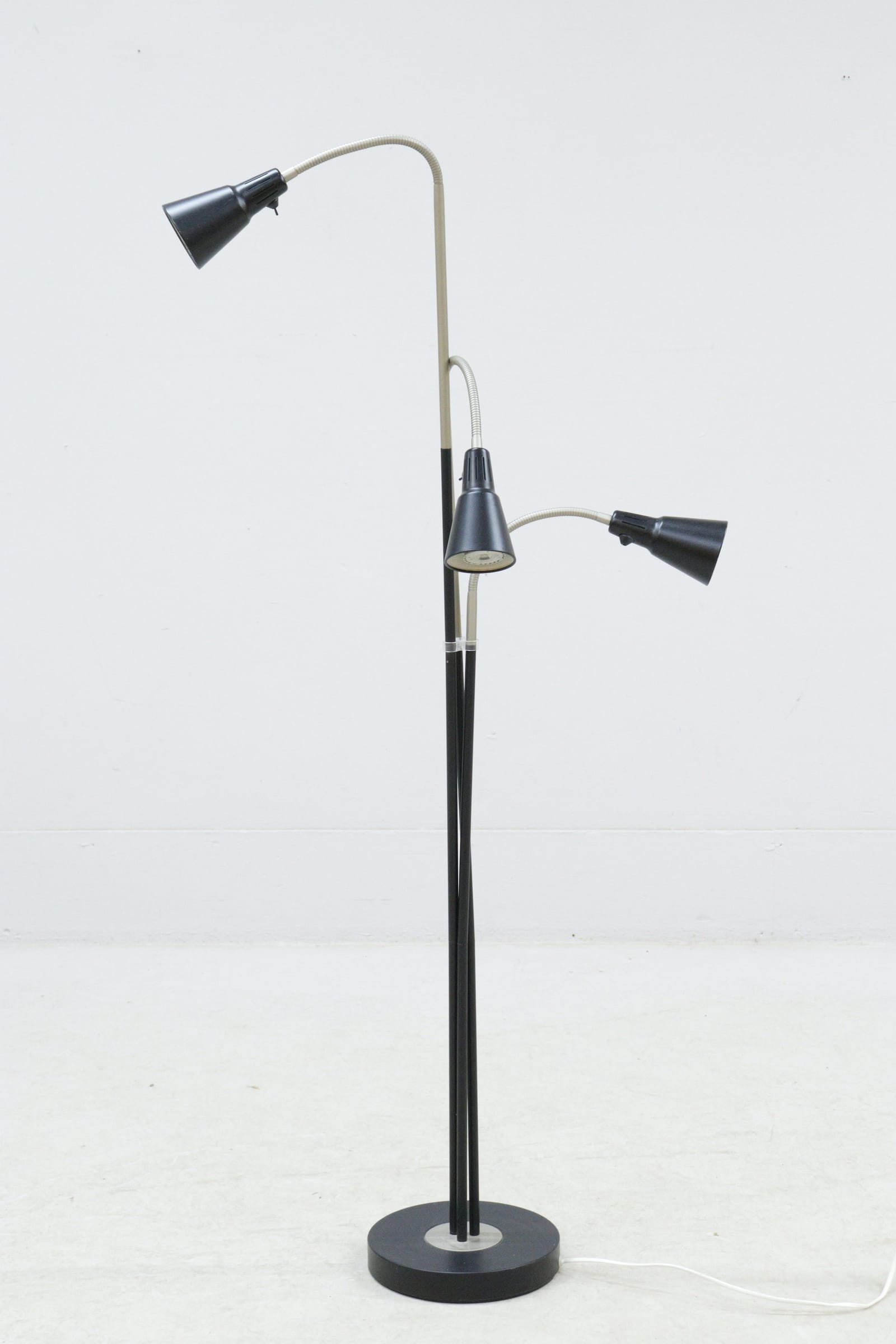 Golv/läslampa, 3-armad, "Kvart", Ikea